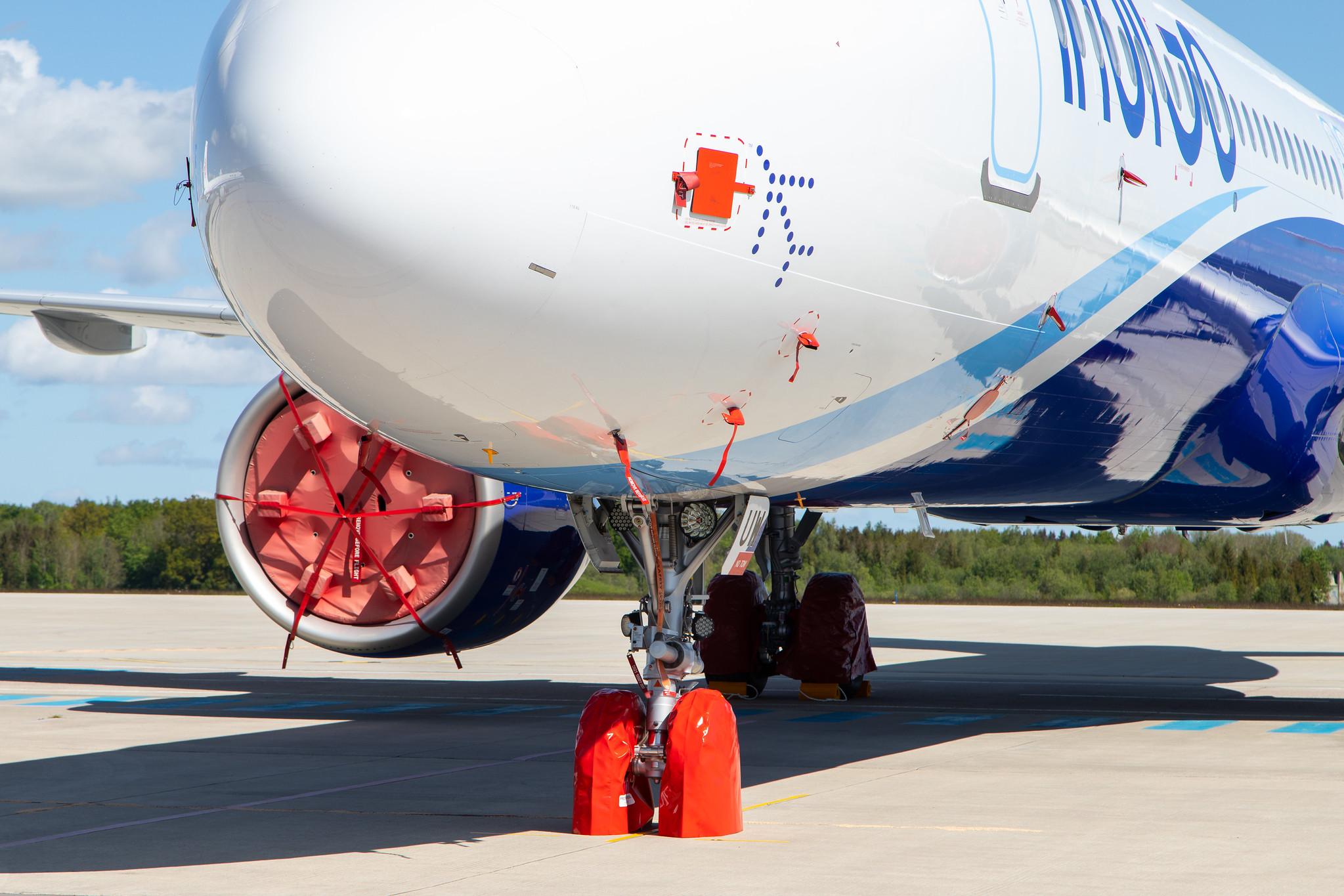 Flughafen Rostock-Laage: IndiGo (6E / IGO) |  Airbus A321-271NX A21N | D-AVZZ | MSN 9336