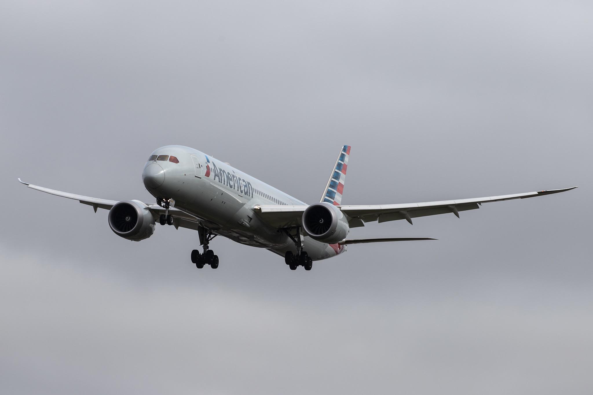 London Heathrow Airport: American Airlines (AA / AAL) |  Boeing 787-9 Dreamliner B789 | N829AN | MSN 40651