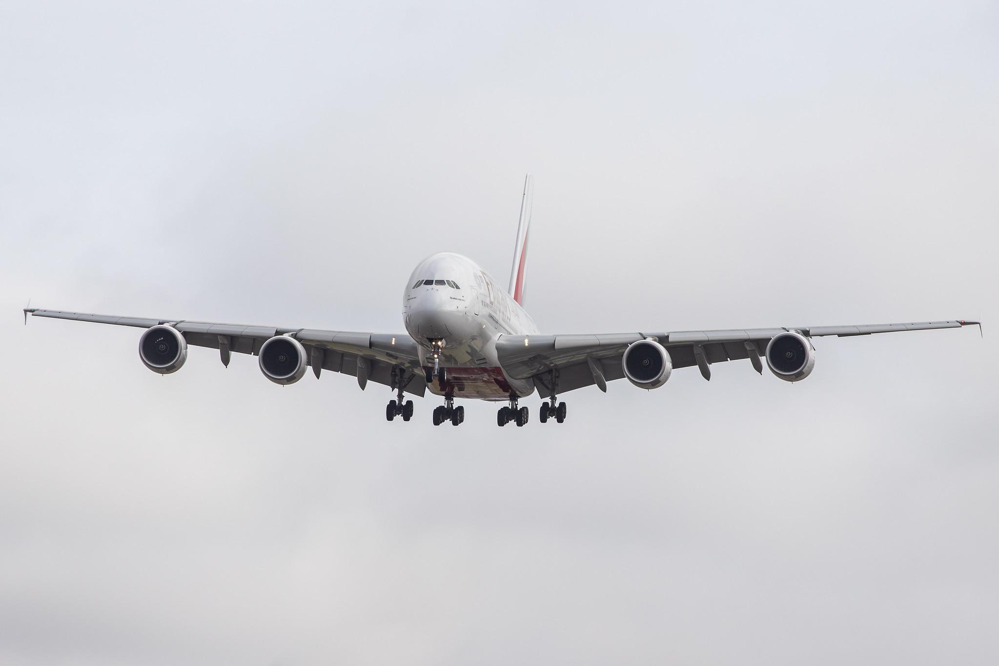 London Heathrow Airport: Emirates (EK / UAE) |  Airbus A380-842 A388 | A6-EUM | MSN 225
