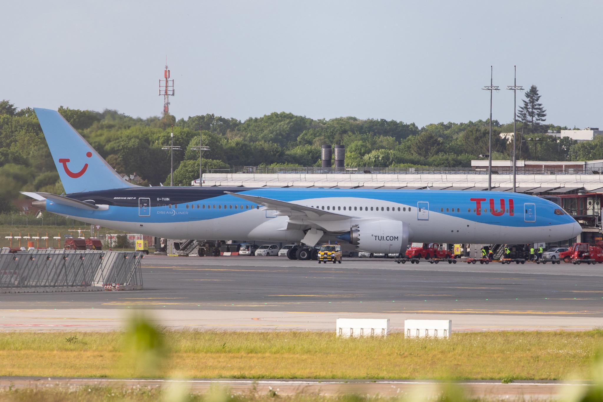 Hamburg Airport: TUI (X3 / TUI) | Operator: TUI Airways |  Boeing 787-9 Dreamliner B789 | G-TUIN | MSN 64293