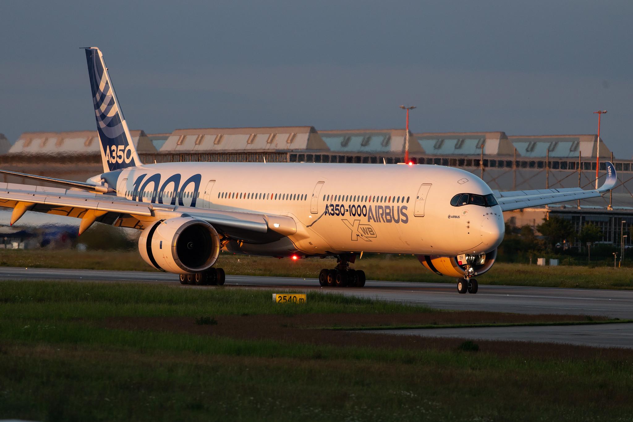 Hamburg Finkenwerder: Airbus (/ AIB) |  Airbus A350-1041 A35K | F-WMIL | MSN 059