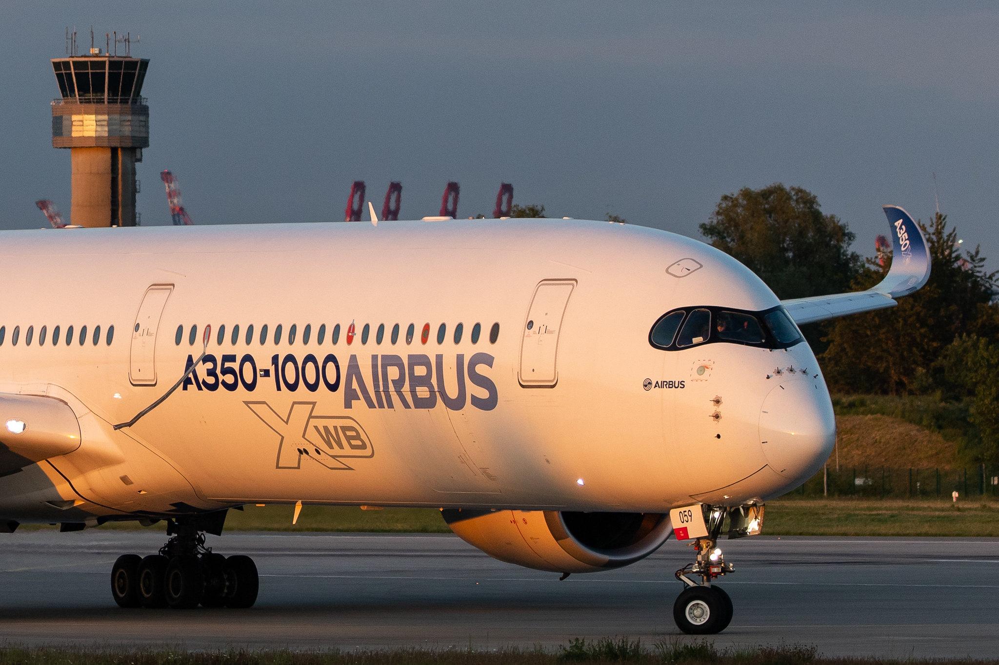 Hamburg Finkenwerder: Airbus (/ AIB) |  Airbus A350-1041 A35K | F-WMIL | MSN 059