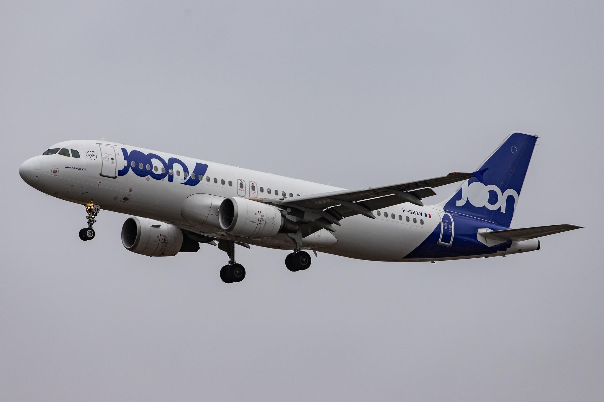 London Heathrow Airport: Air France (AF / AFR) |  Airbus A320-214 A320 | F-GKXV | MSN 4084