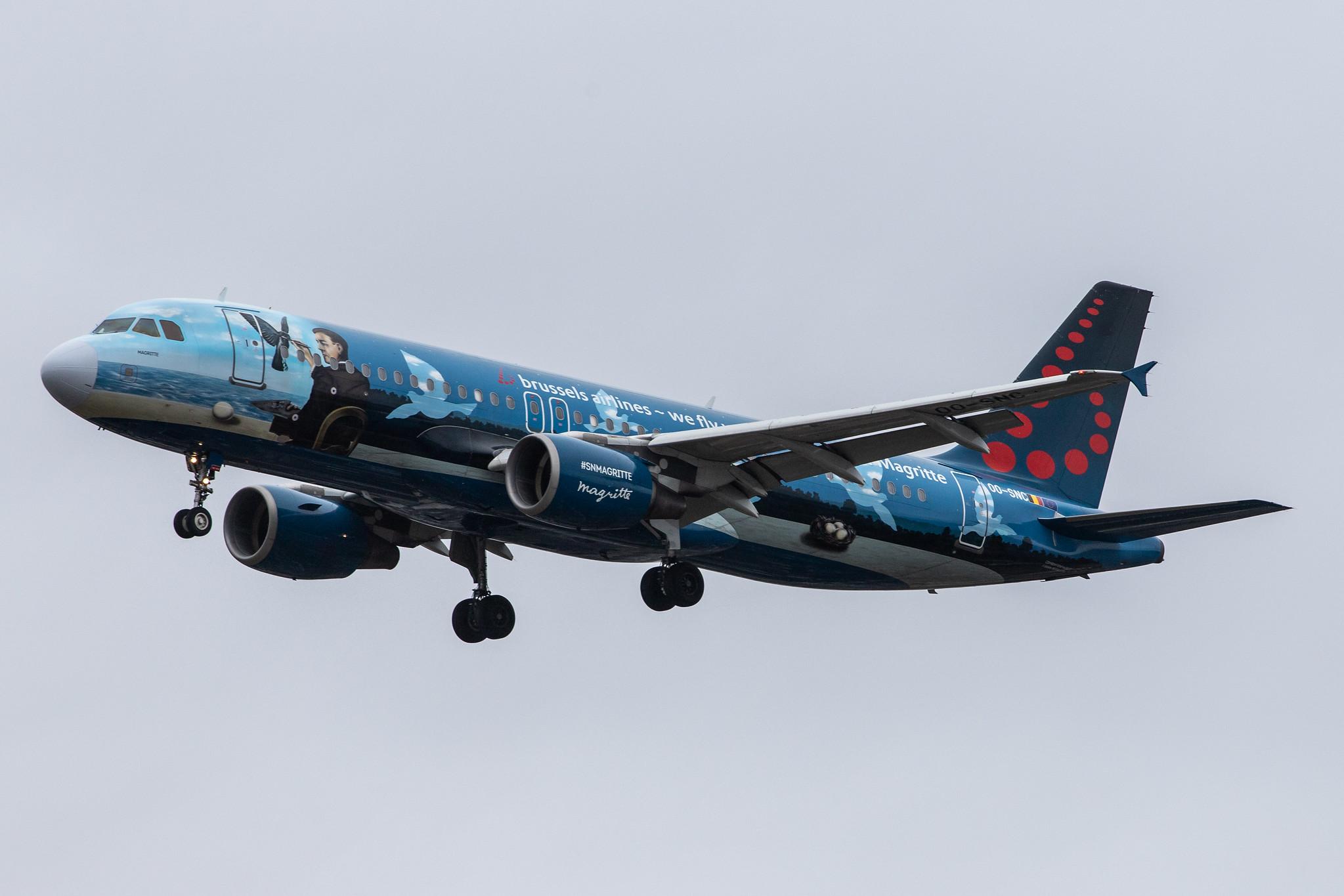 London Heathrow Airport: Brussels Airlines (SN / BEL) |  Livery: Magritte Livery |  Airbus A320-214 A320 | OO-SNC | MSN 1797