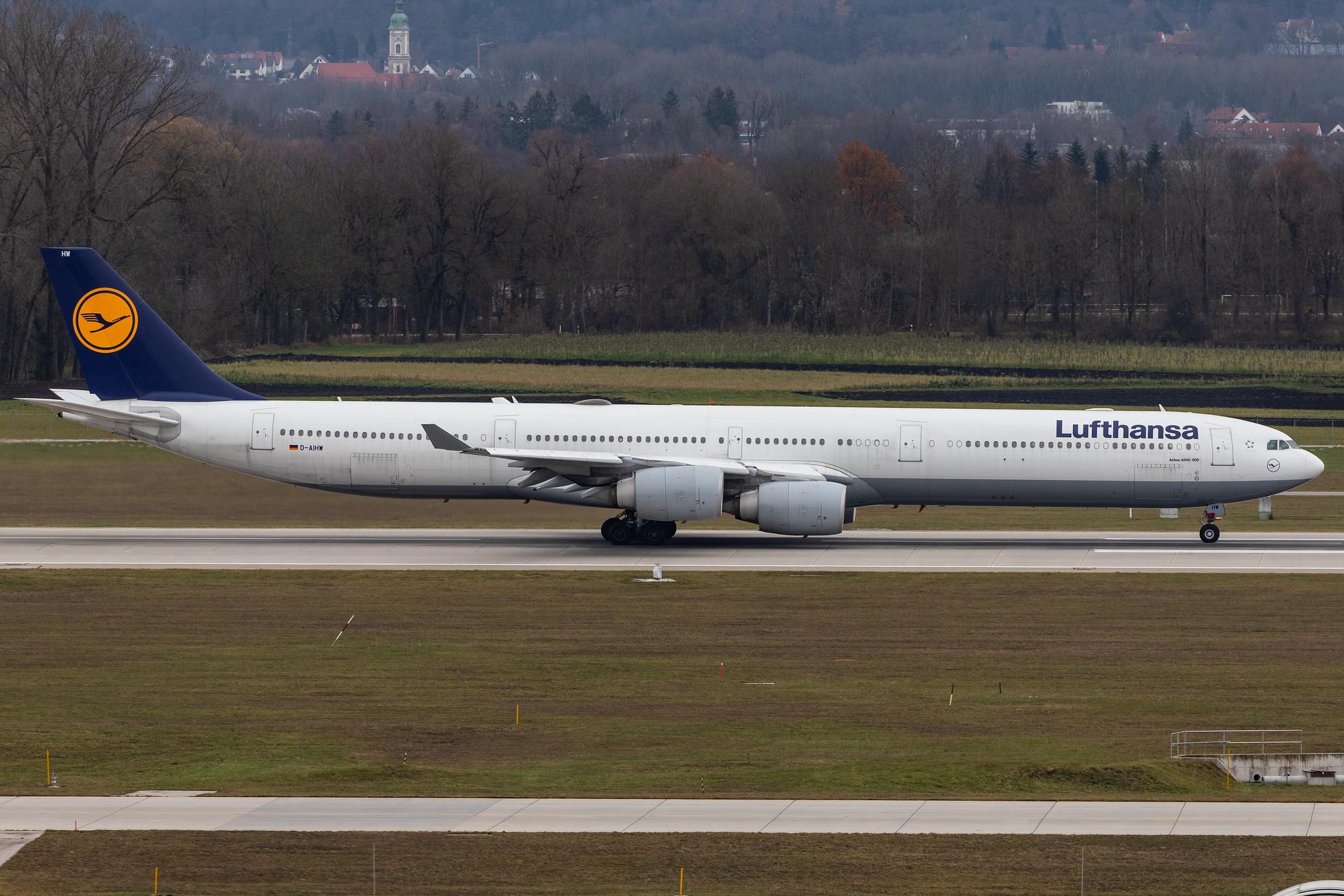 Munich Airport: Lufthansa (LH / DLH) |  Airbus A340-642 A346 | D-AIHW | MSN 0972