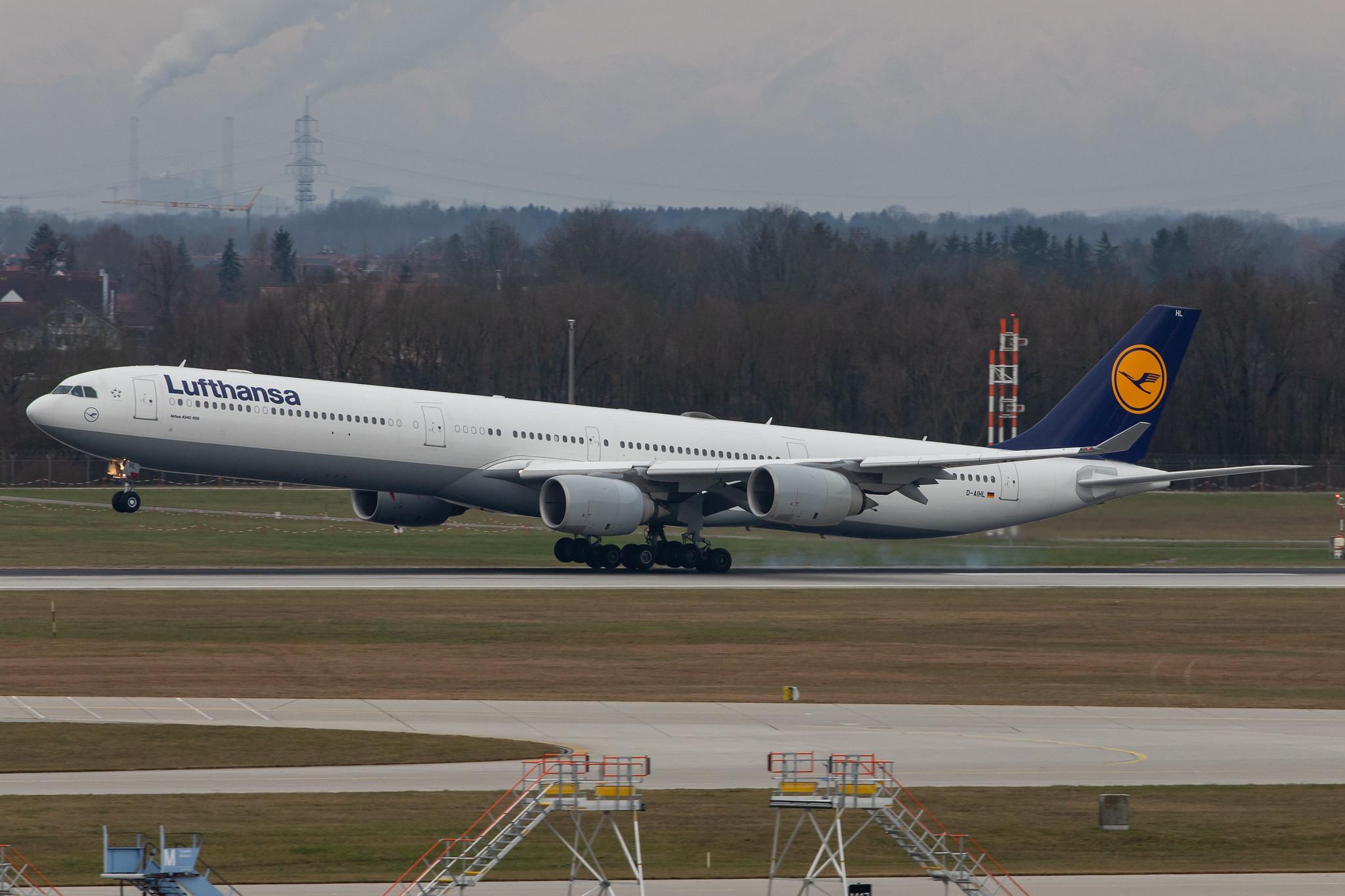 Munich Airport: Lufthansa (LH / DLH) |  Airbus A340-642 A346 | D-AIHL | MSN 0583