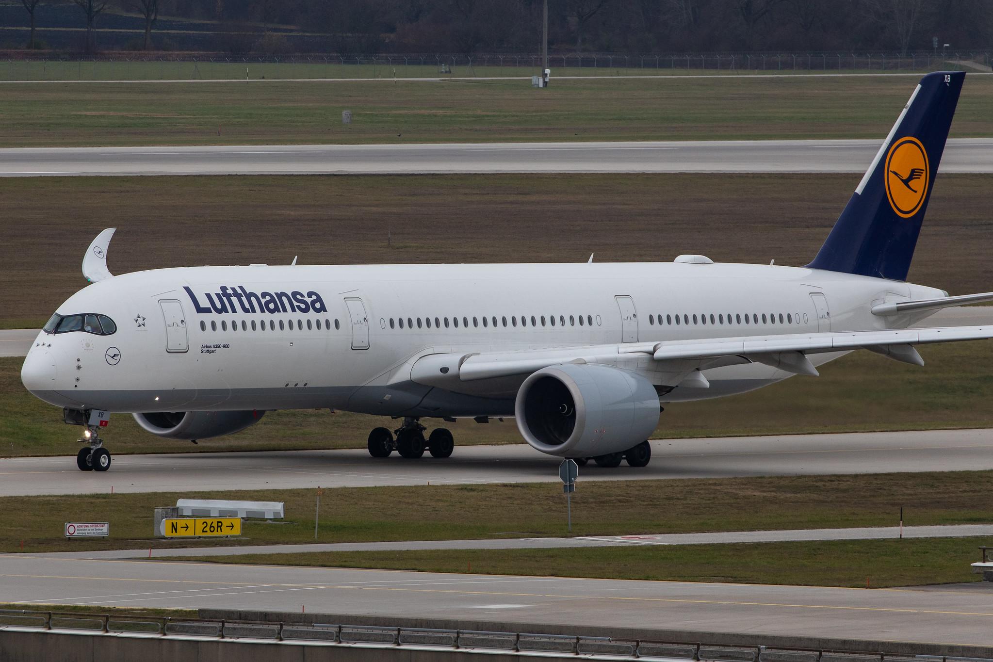 Munich Airport: Lufthansa (LH / DLH) |  Airbus A350-941 A359 | D-AIXB | MSN 080
