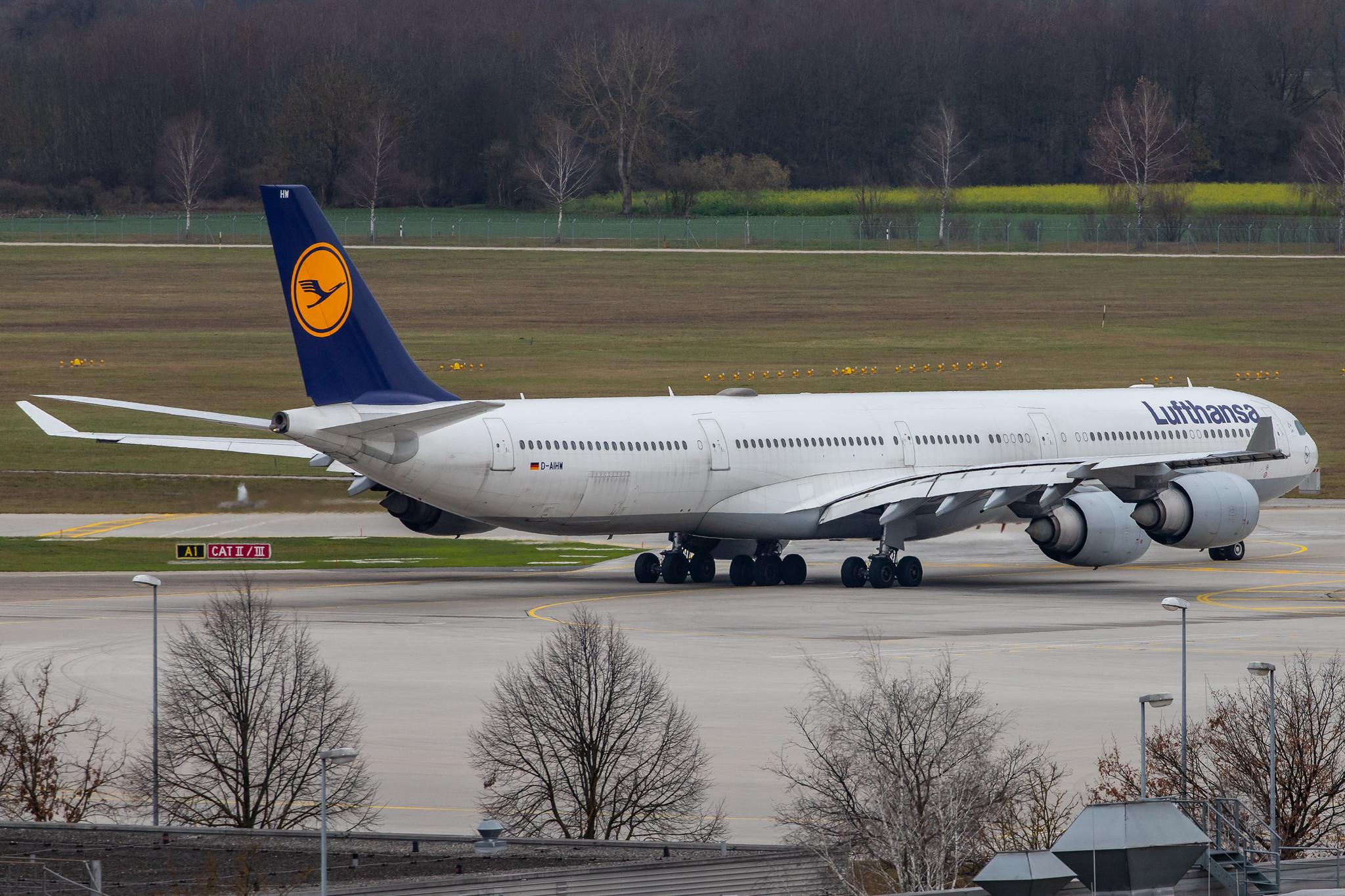 Munich Airport: Lufthansa (LH / DLH) |  Airbus A340-642 A346 | D-AIHW | MSN 0972
