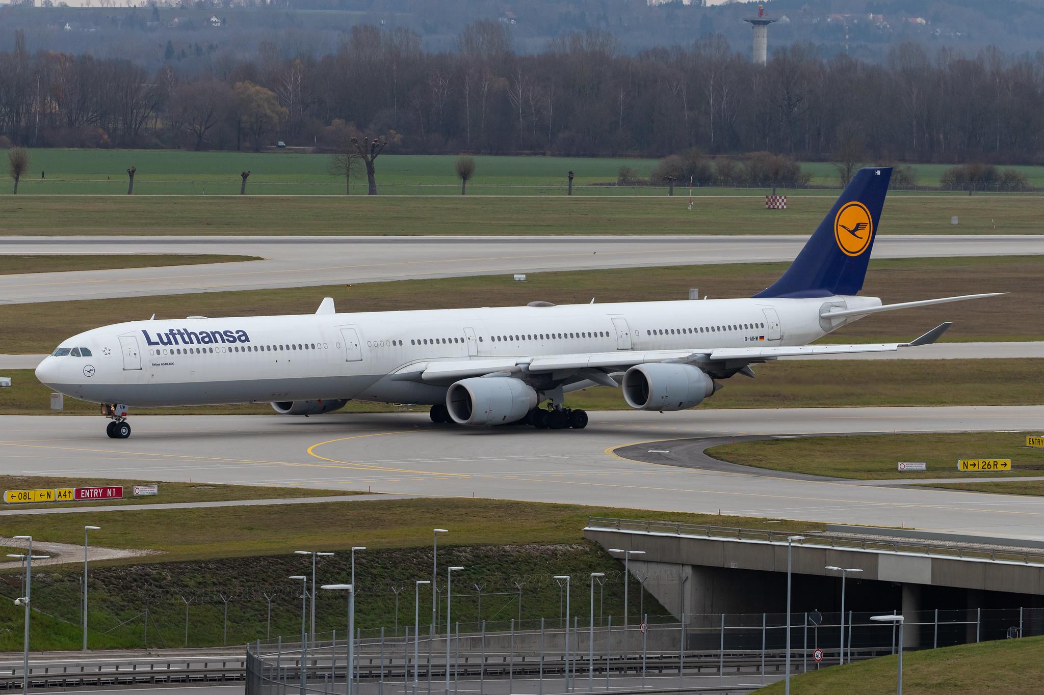 Munich Airport: Lufthansa (LH / DLH) |  Airbus A340-642 A346 | D-AIHW | MSN 0972