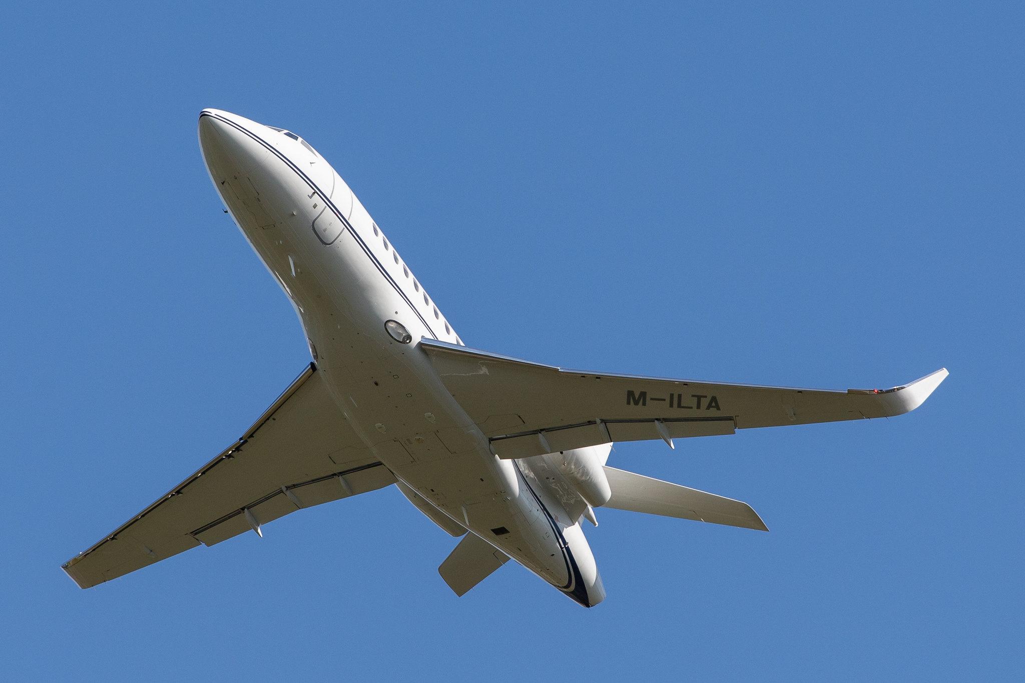 Hamburg Airport: Private Owner |  Dassault Falcon 900LX F900 | M-ILTA | MSN 306