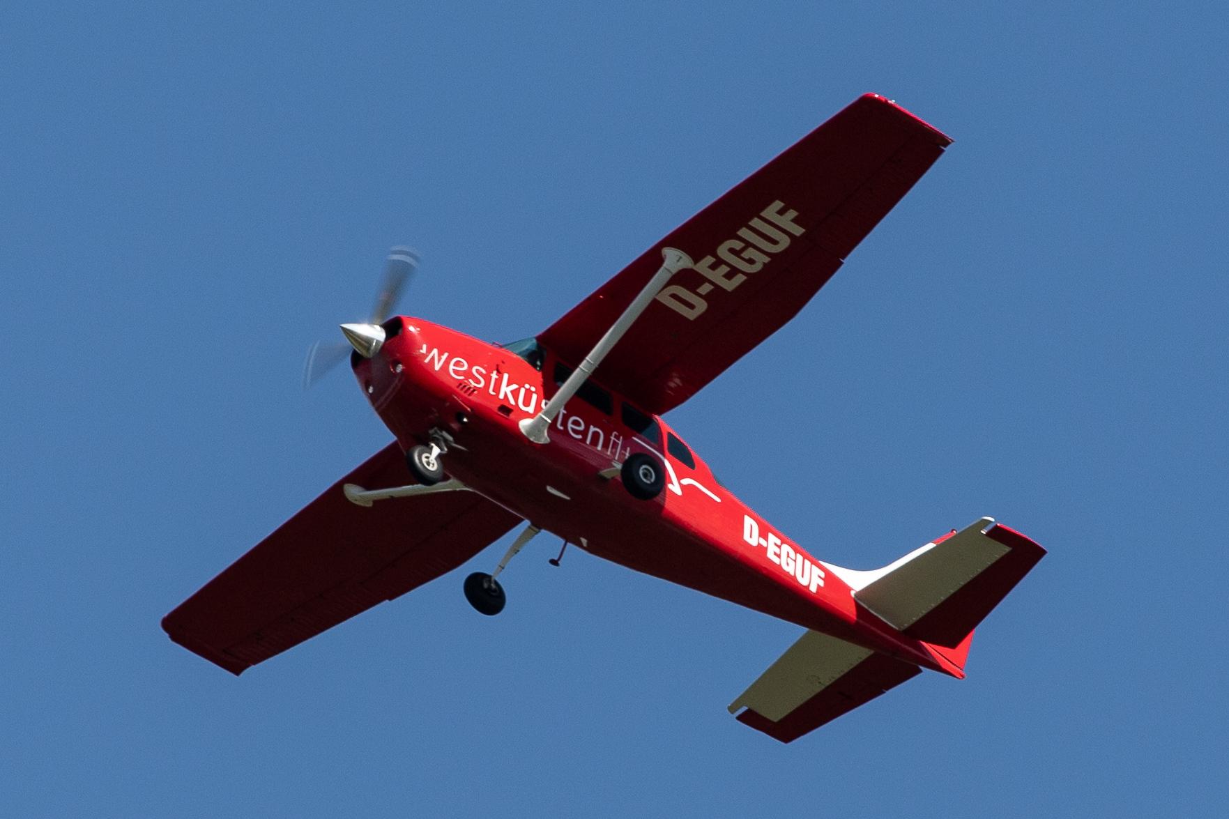Hamburg Airport: Private Owner |  Cessna U206G Stationair II C206 | D-EGUF | MSN U20603596