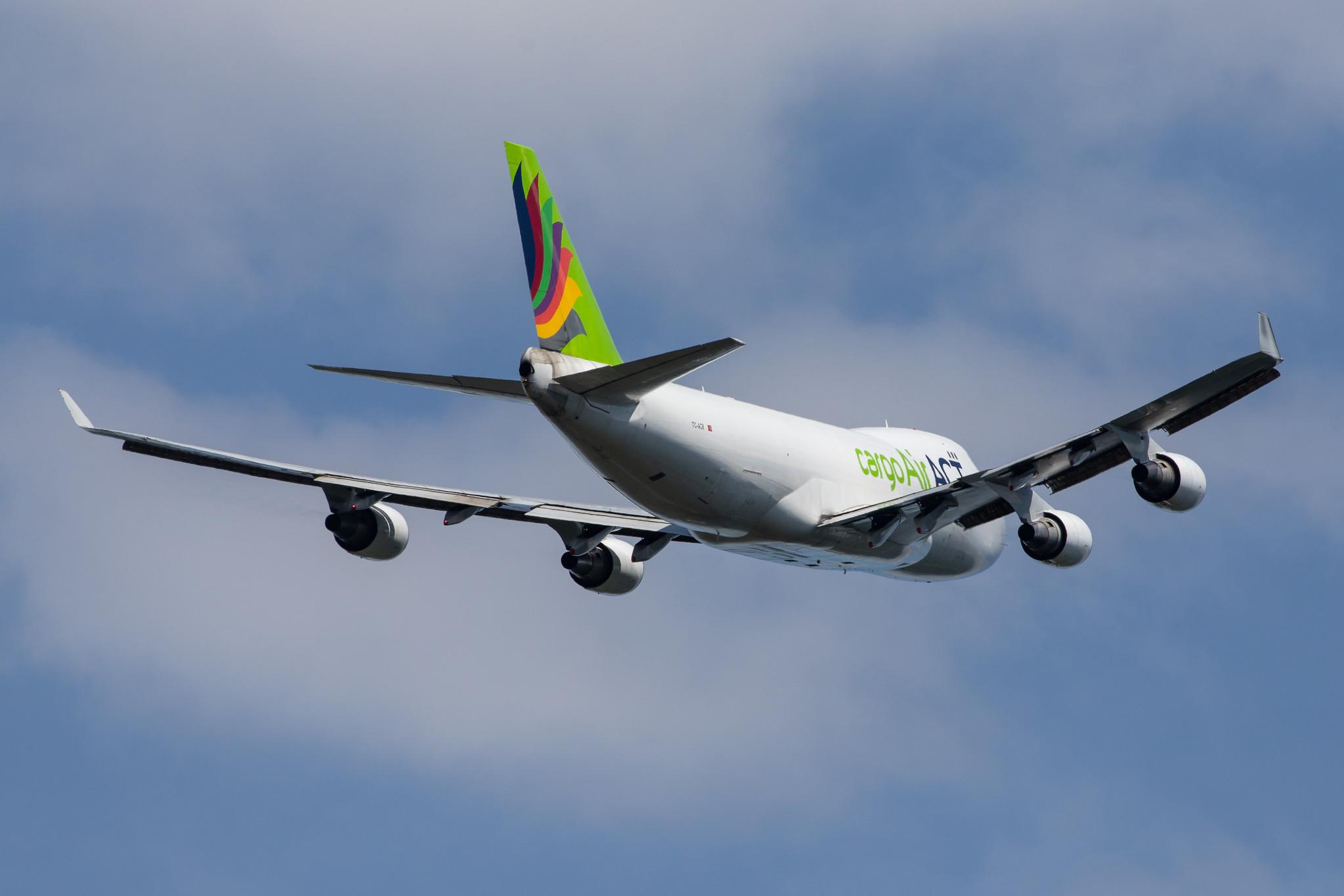 Frankfurt Airport: AirACT (9T / RUN) |  Boeing 747-428F(ER) B744 | TC-ACR | MSN 32866