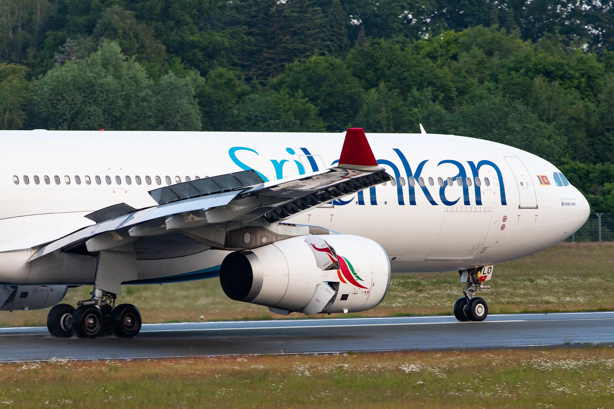 Hamburg Airport: SriLankan Airlines (UL / ALK) |  Airbus A330-343 A333 | 4R-ALO | MSN 1650