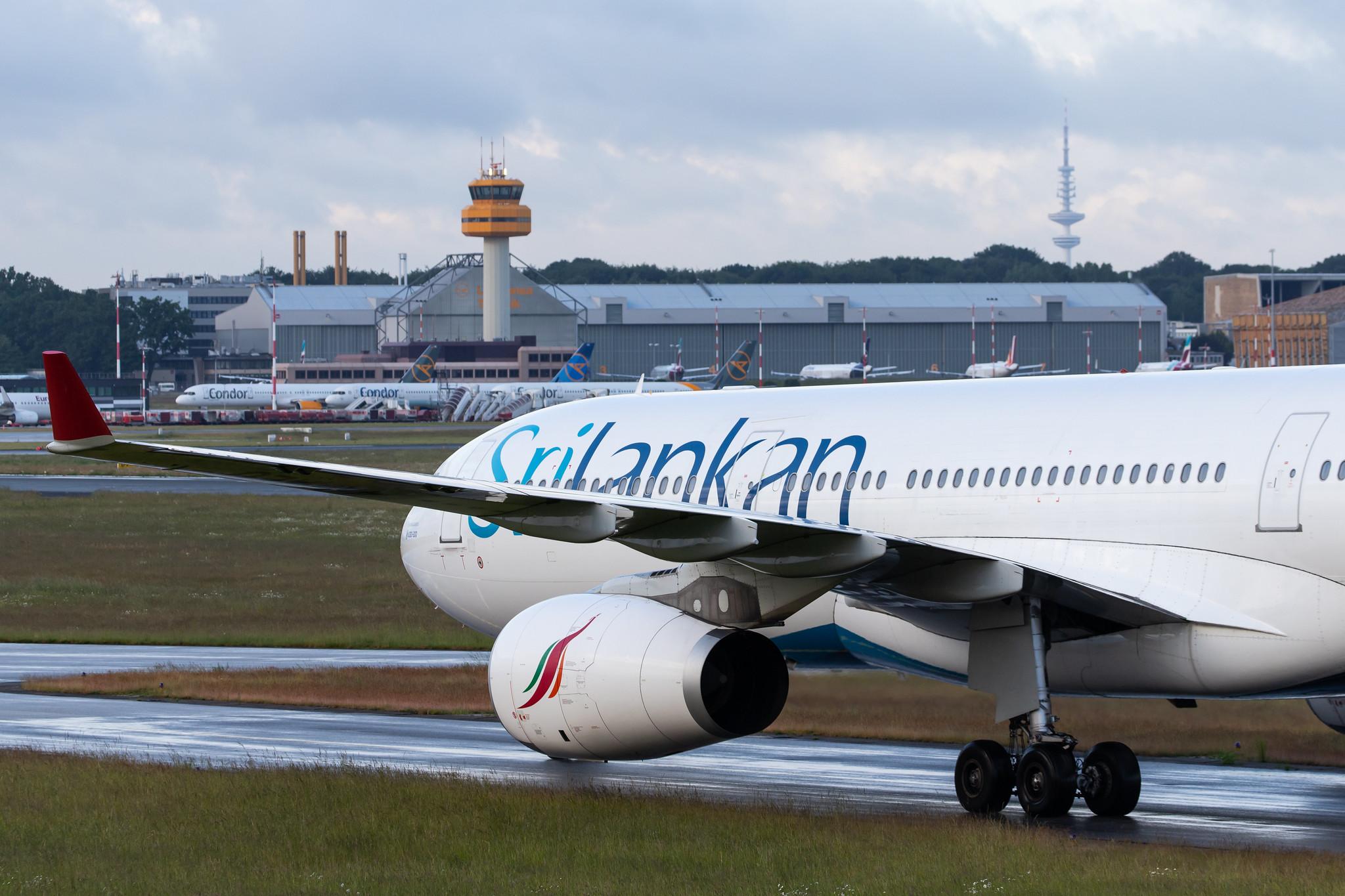 Hamburg Airport: SriLankan Airlines (UL / ALK) |  Airbus A330-343 A333 | 4R-ALO | MSN 1650