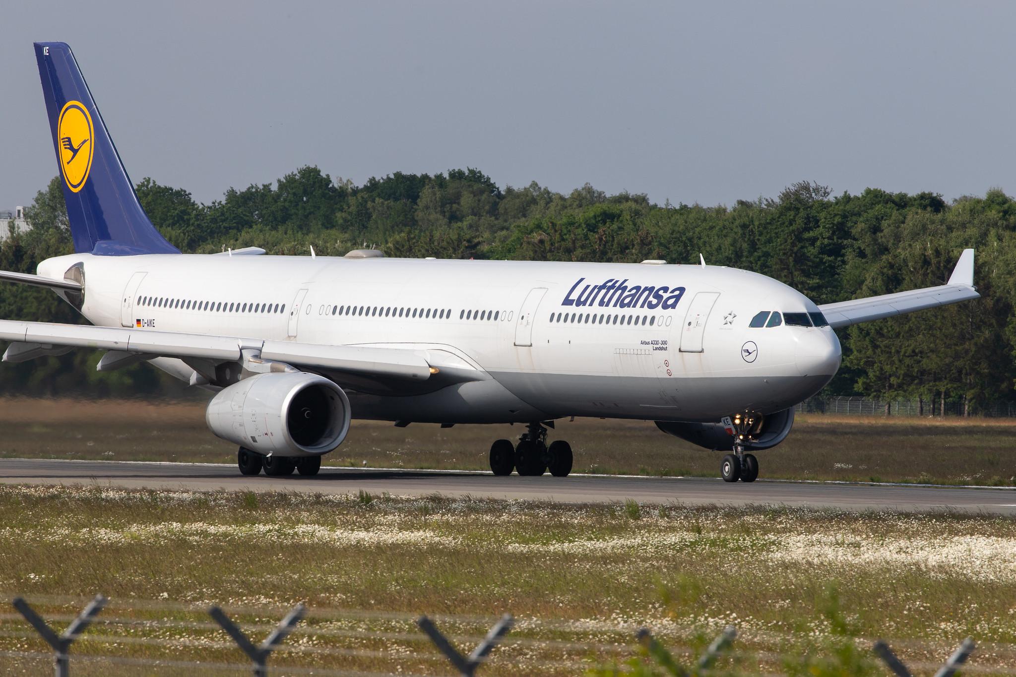 Hamburg Airport: Lufthansa (LH / DLH) |  Airbus A330-343 A333 | D-AIKE | MSN 0636