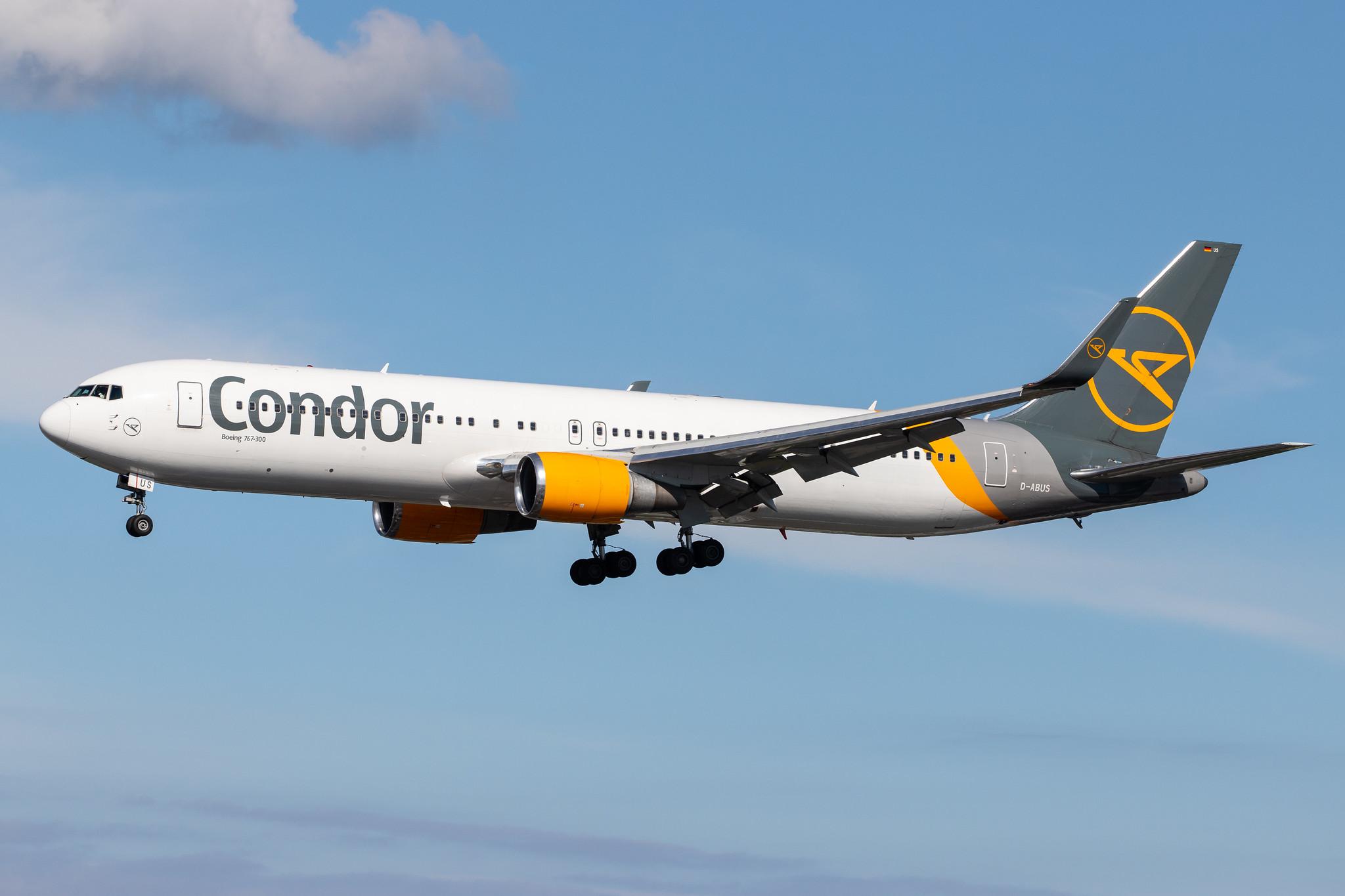 Hamburg Airport: Condor (DE / CFG) |  Boeing 767-38E(ER) B763 | D-ABUS | MSN 30840