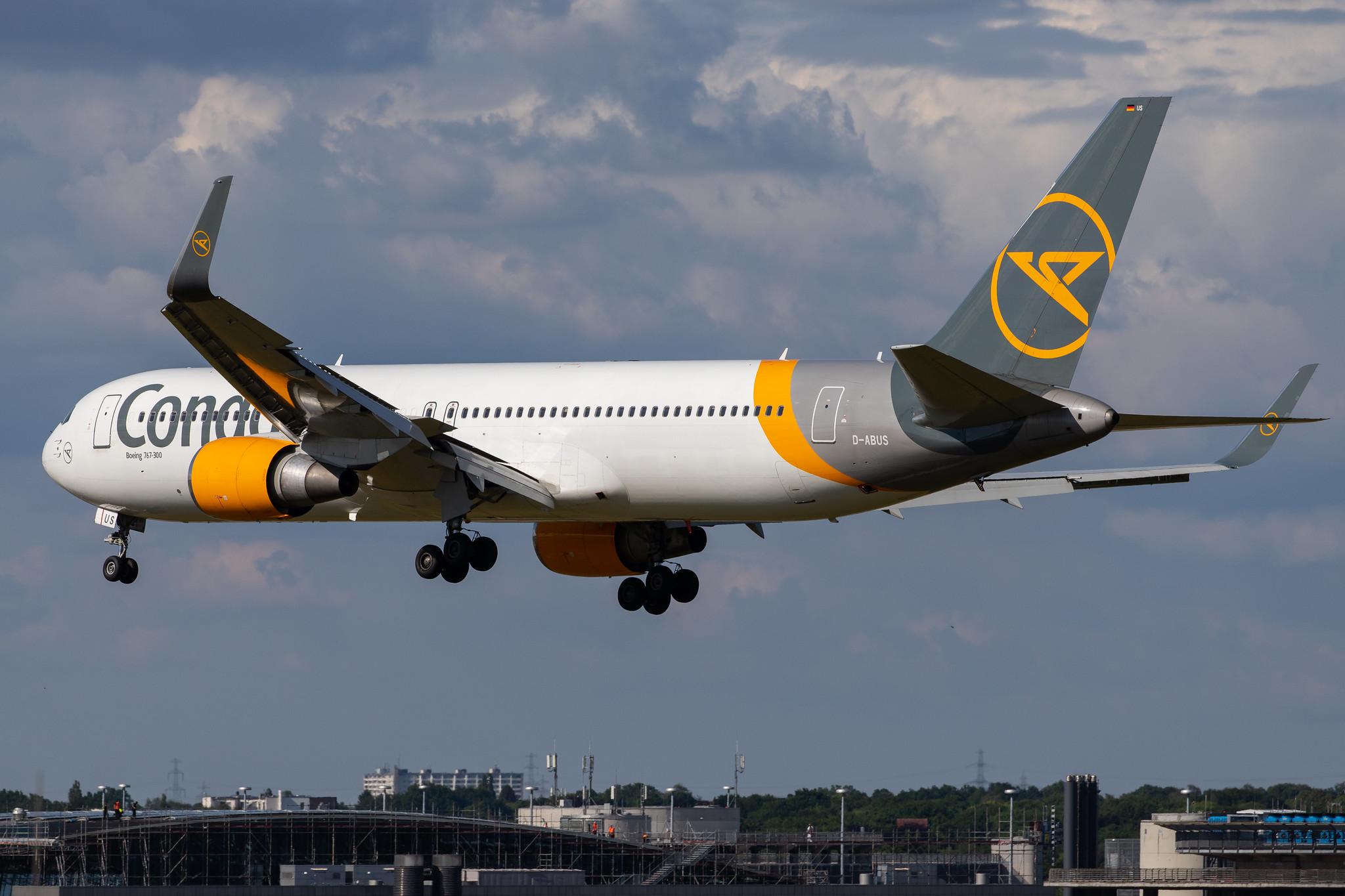 Hamburg Airport: Condor (DE / CFG) |  Boeing 767-38E(ER) B763 | D-ABUS | MSN 30840