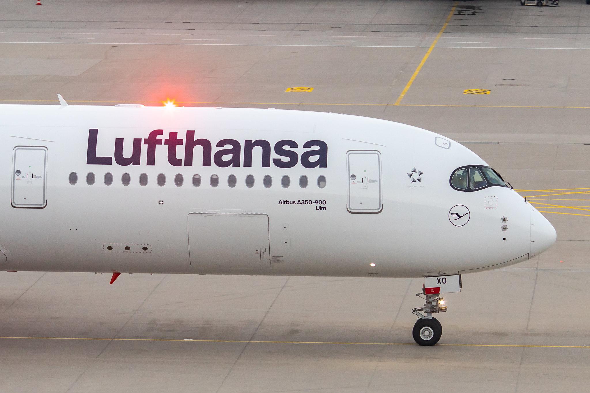 Munich Airport: Lufthansa (LH / DLH) |  Airbus A350-941 A359 | D-AIXD | MSN 127