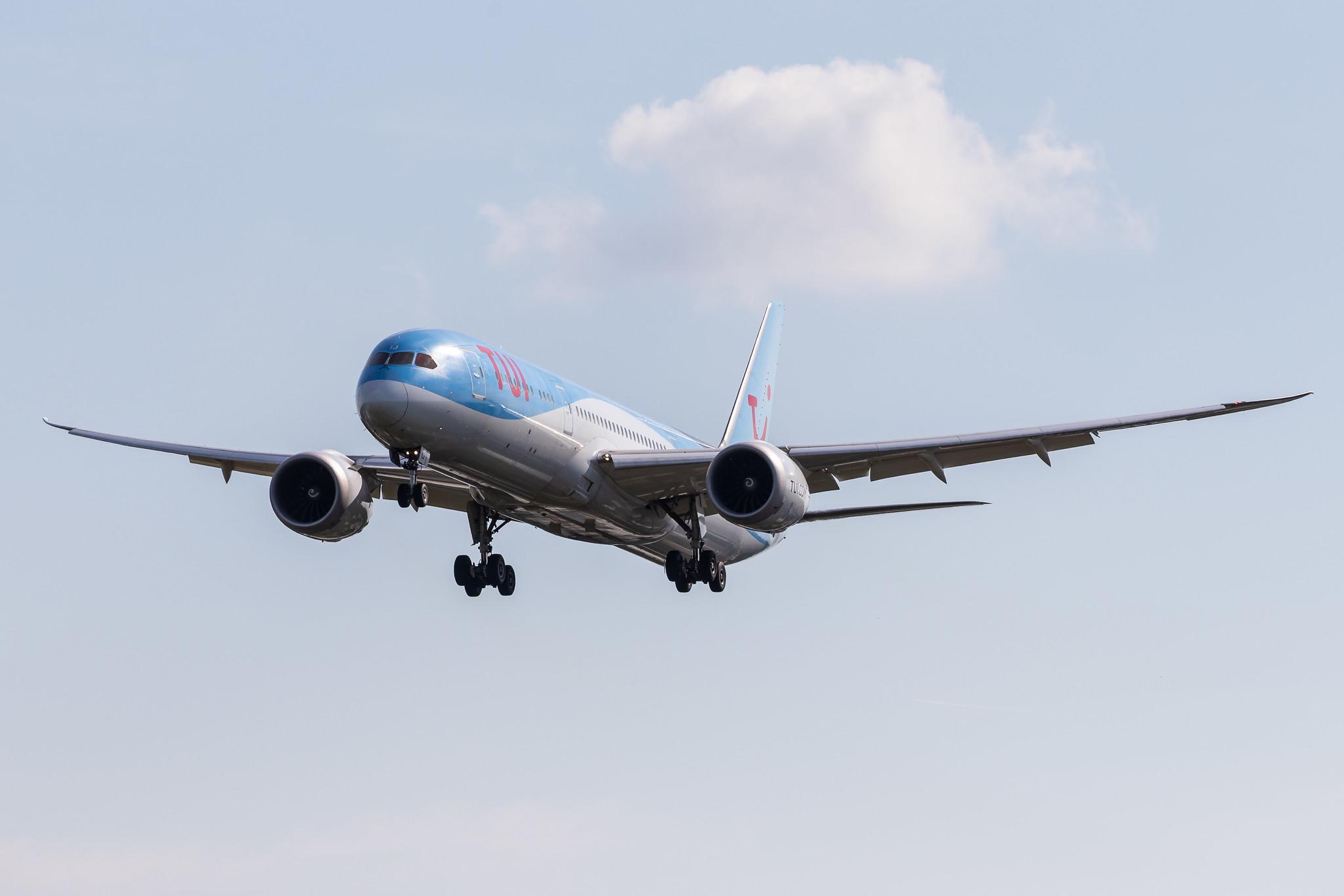 Hamburg Airport: TUI (X3 / TUI) | Operator: TUI Airways |  Boeing 787-9 Dreamliner B789 | G-TUIJ | MSN 44578