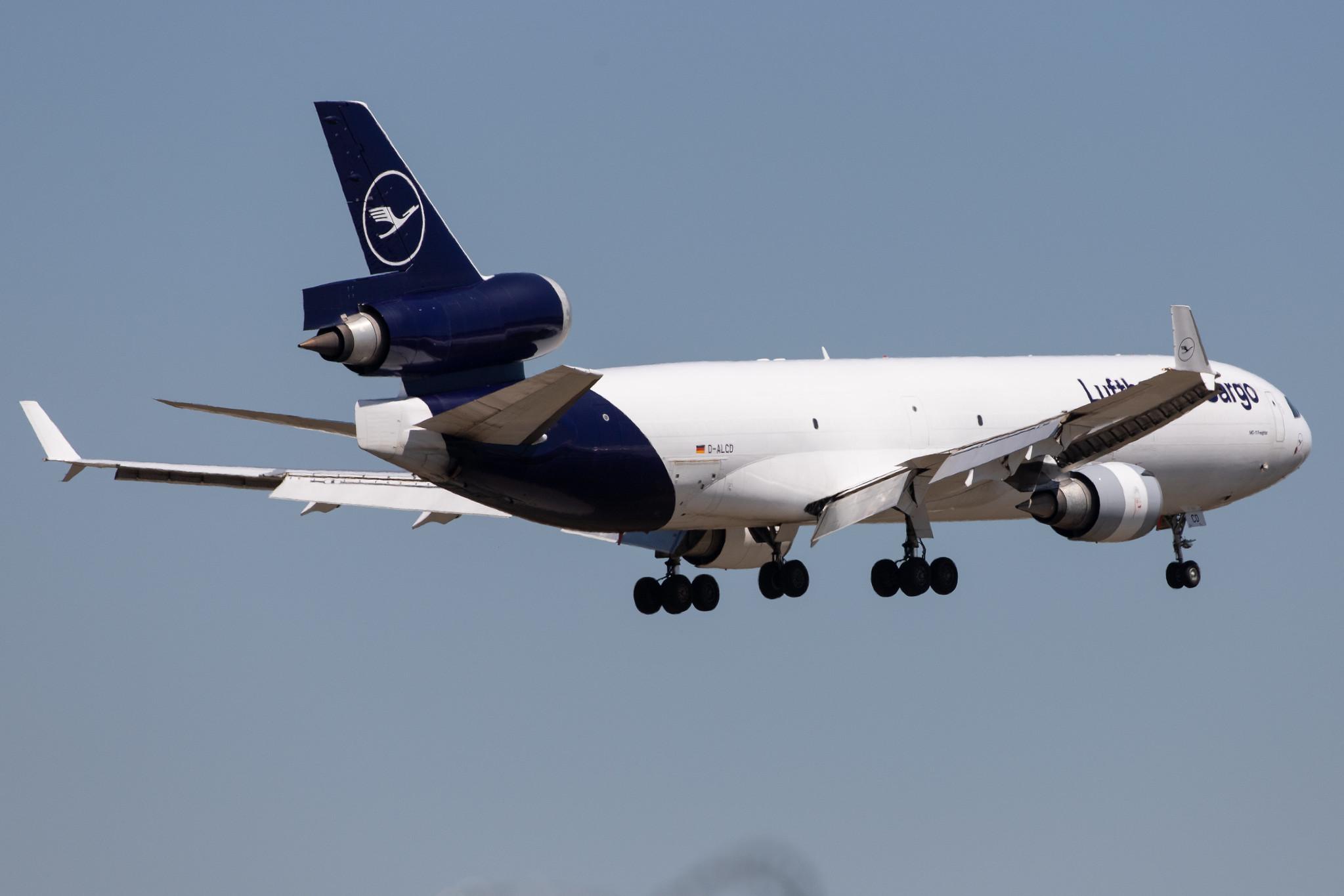 Frankfurt Airport: Lufthansa Cargo (/ GEC) |  McDonnell Douglas MD-11F MD11 | D-ALCD | MSN 48784