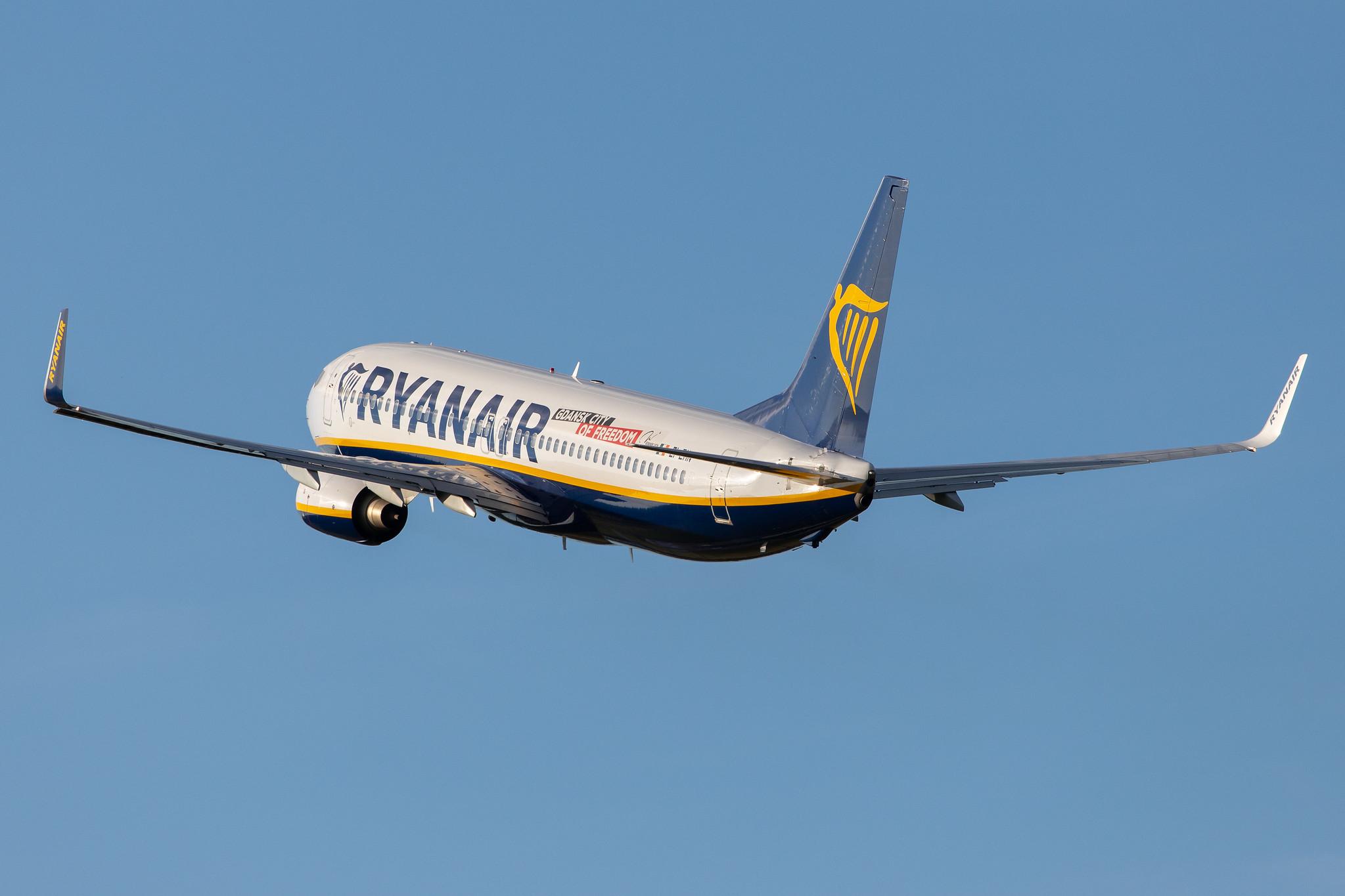 Hamburg Airport: Ryanair (FR / RYR) |  Boeing 737-8AS B738 | EI-EMN | MSN 38515