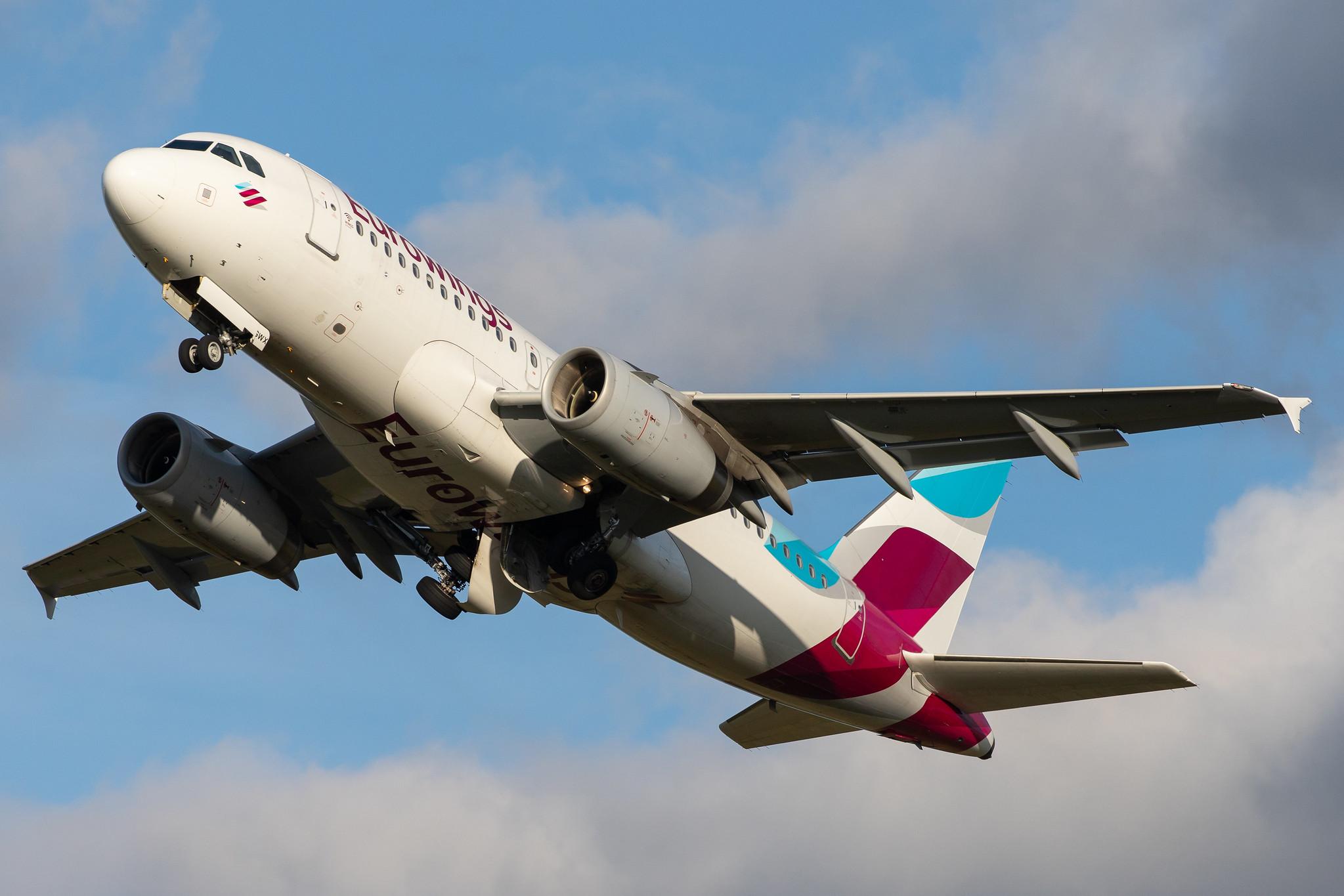 Hamburg Airport: Eurowings (EW / EWG) |  Airbus A319-132 A319 | D-AGWX | MSN 5569