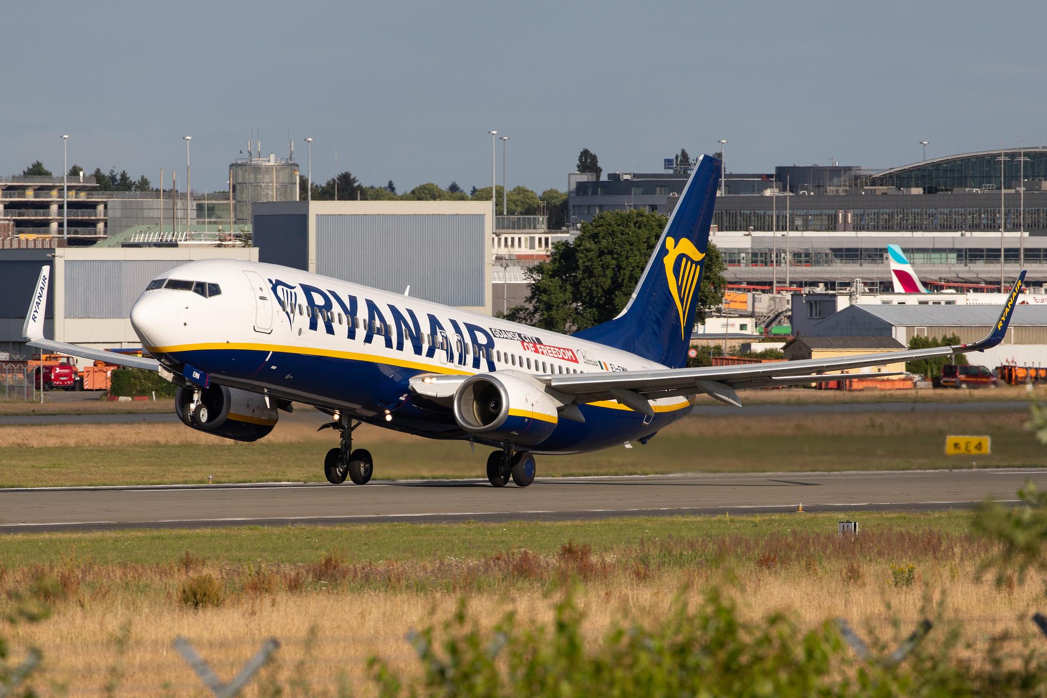 Hamburg Airport: Ryanair (FR / RYR) |  Boeing 737-8AS B738 | EI-EMN | MSN 38515