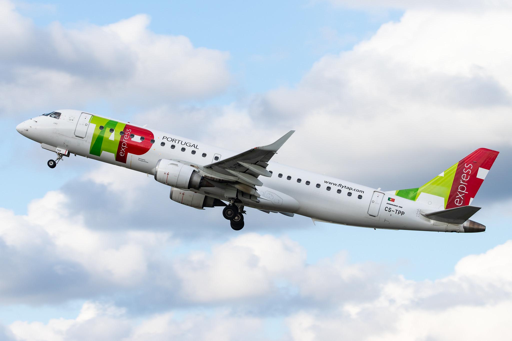 Hamburg Airport: TAP Express (NI / PGA) |  Embraer E190LR E190 | CS-TPP | MSN 19000441