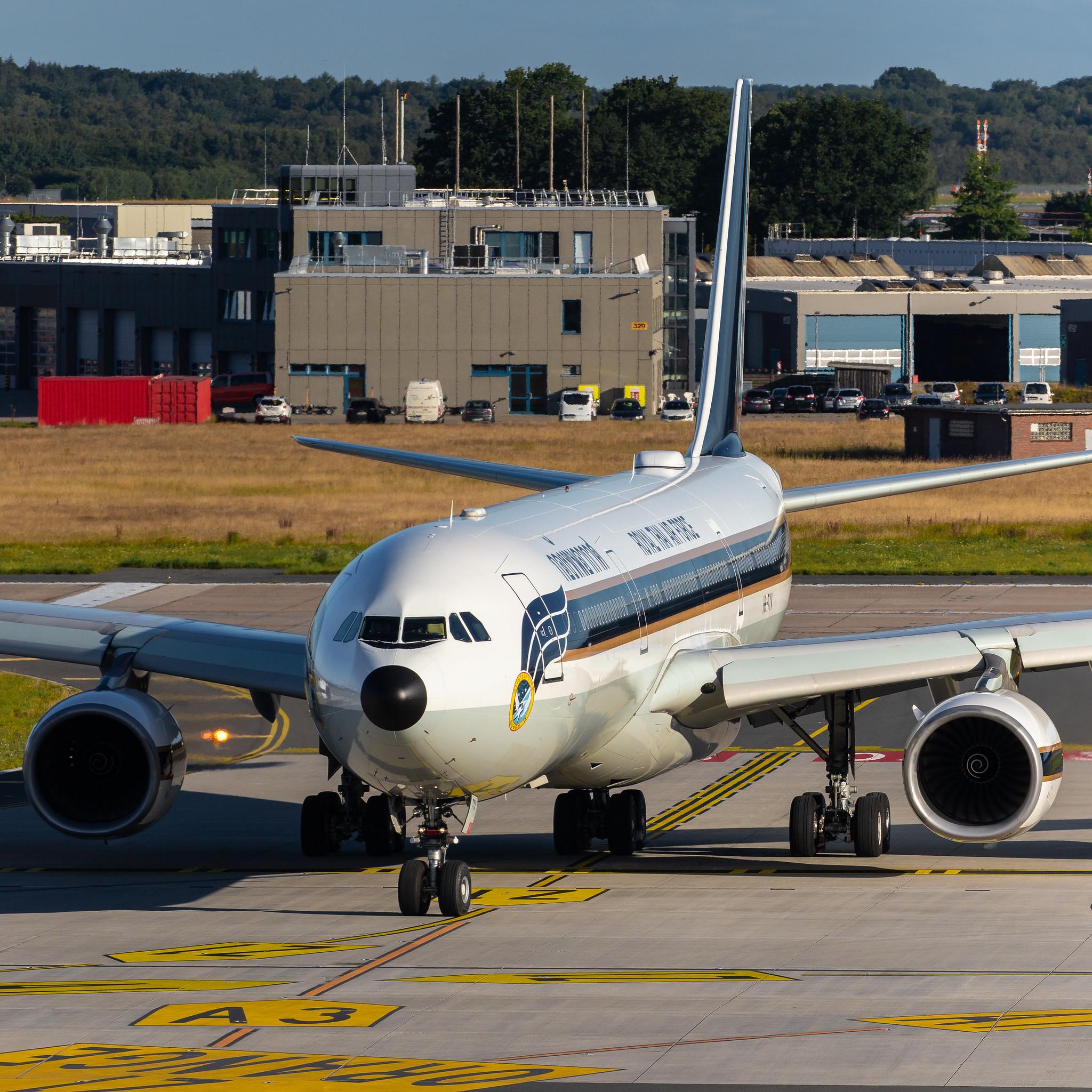 Hamburg Airport: Royal Thai Air Force |  Airbus A340-541 A345 | HS-TYV | MSN 0698