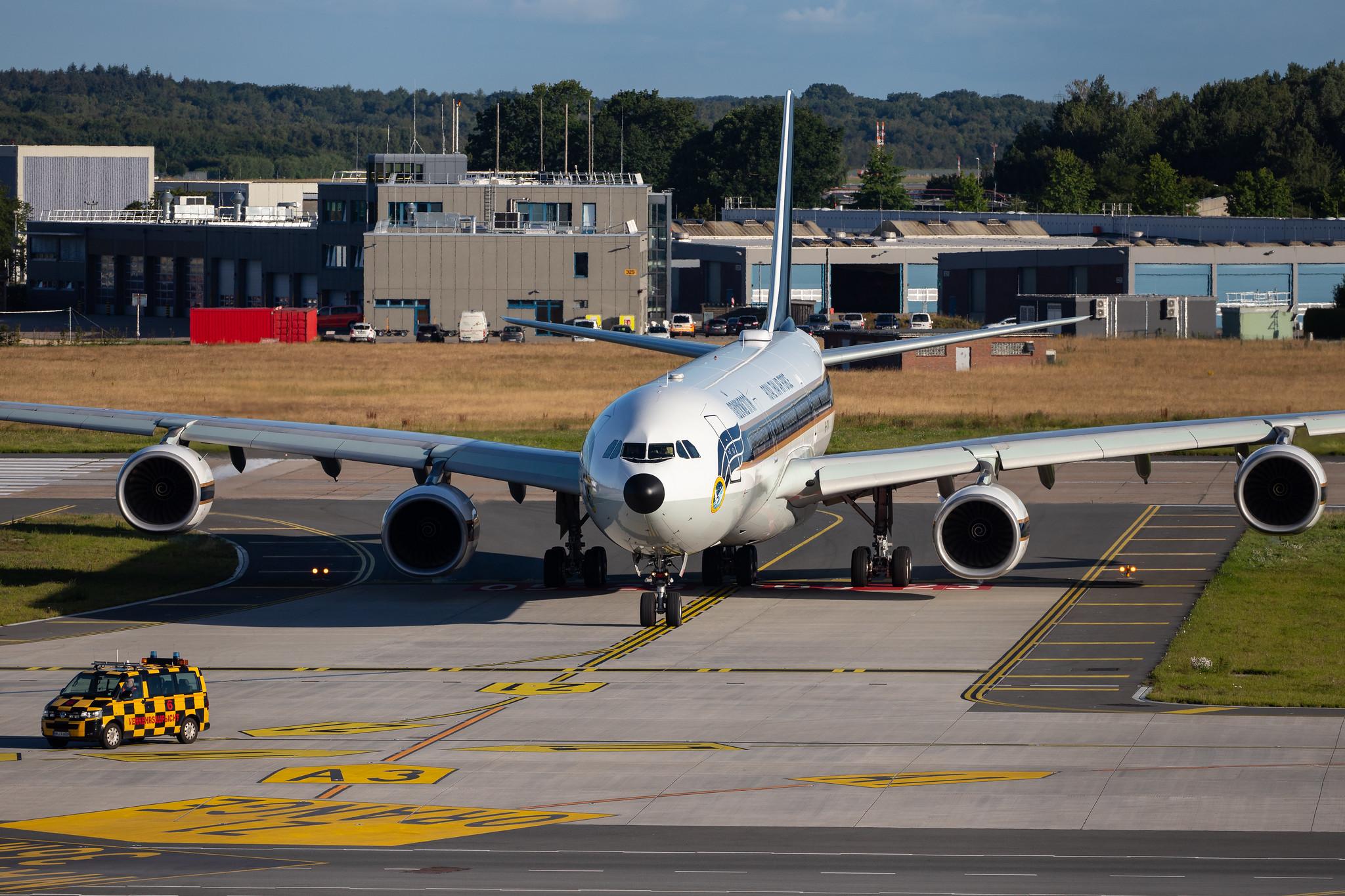 Hamburg Airport: Royal Thai Air Force |  Airbus A340-541 A345 | HS-TYV | MSN 0698
