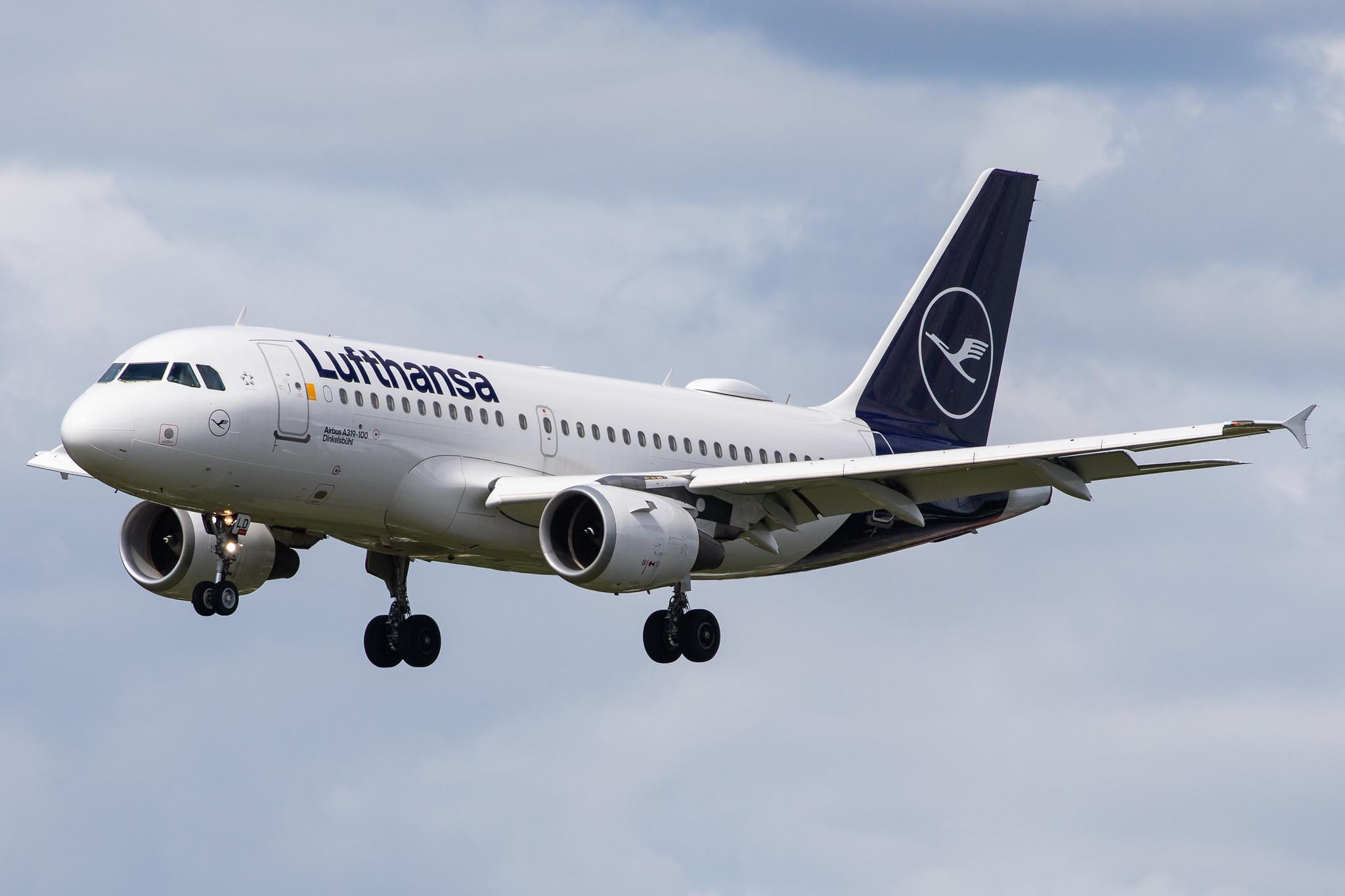 Hamburg Airport: Lufthansa (LH / DLH) |  Airbus A319-114 A319 | D-AILD | MSN 0623