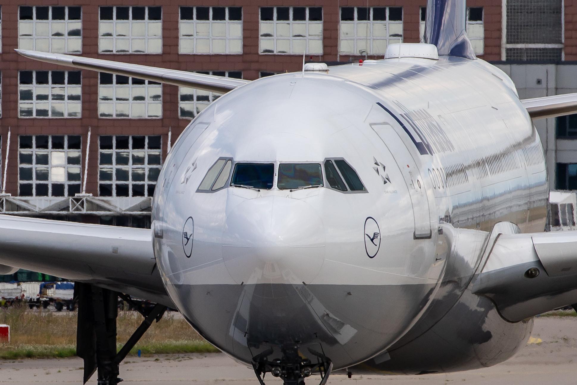 Frankfurt Airport: Lufthansa (LH / DLH) |  Airbus A330-343 A333 | D-AIKK | MSN 0896