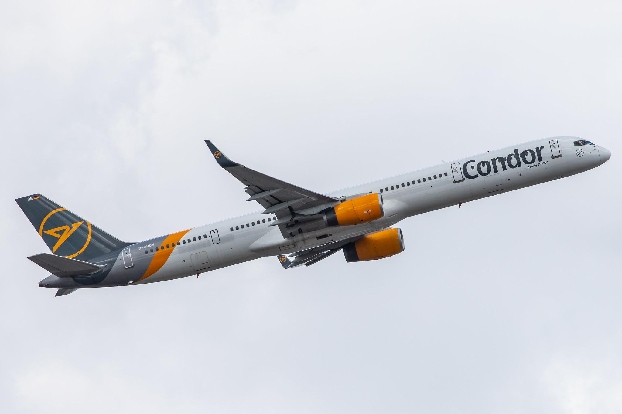 Frankfurt Airport: Condor (DE / CFG) |  Boeing 757-330 B753 | D-ABOM | MSN 29022