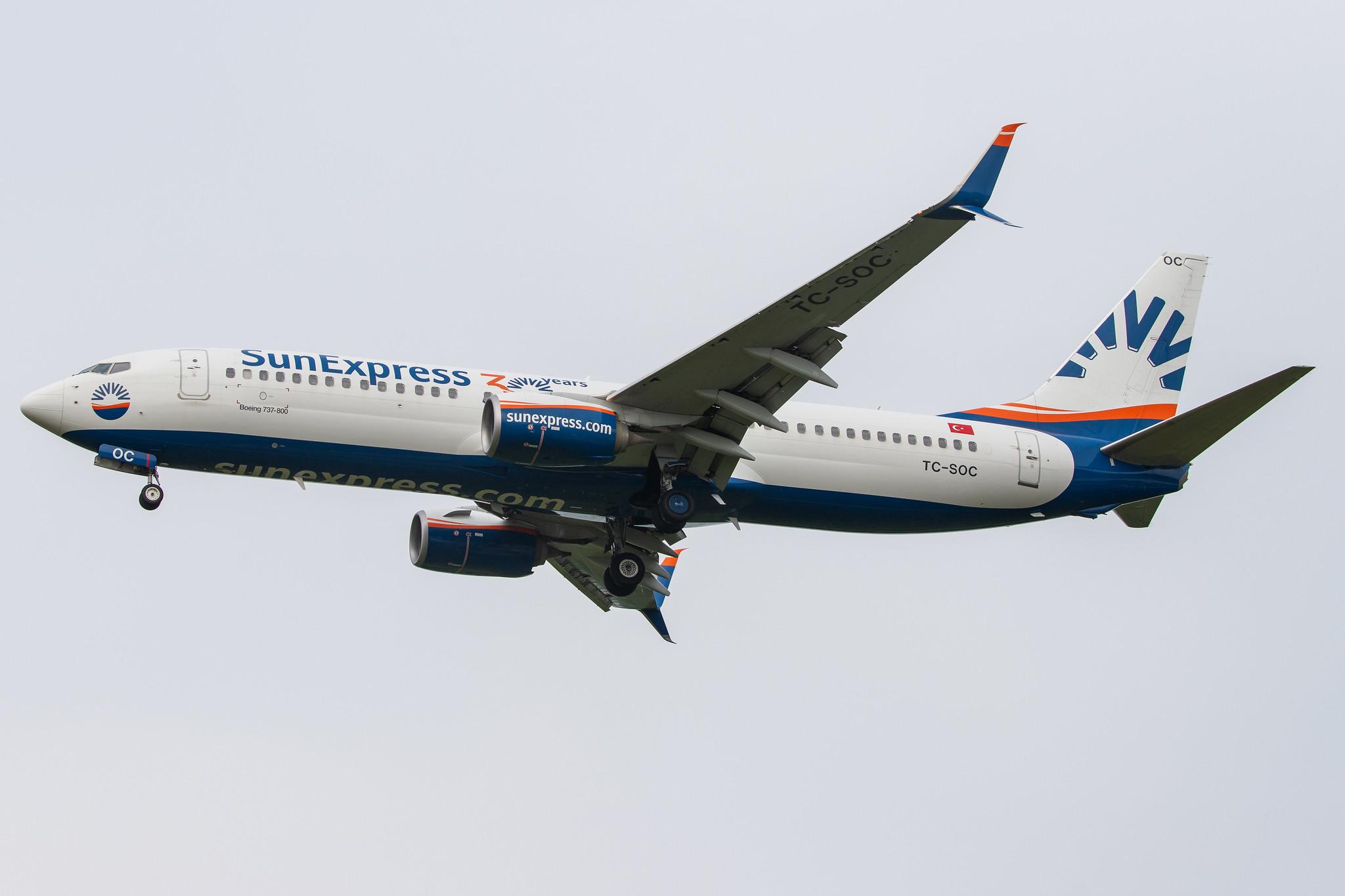 Hamburg Airport: SunExpress (XQ / SXS) |  Boeing 737-8HC B738 | TC-SOC | MSN 61333