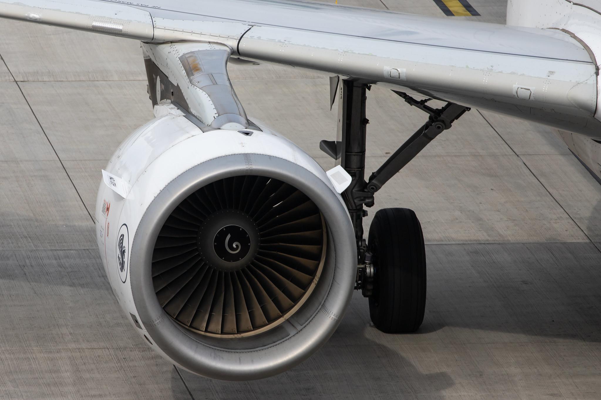 Hamburg Airport: Air France (AF / AFR) |  Airbus A321-212 A321 | F-GTAU | MSN 3814