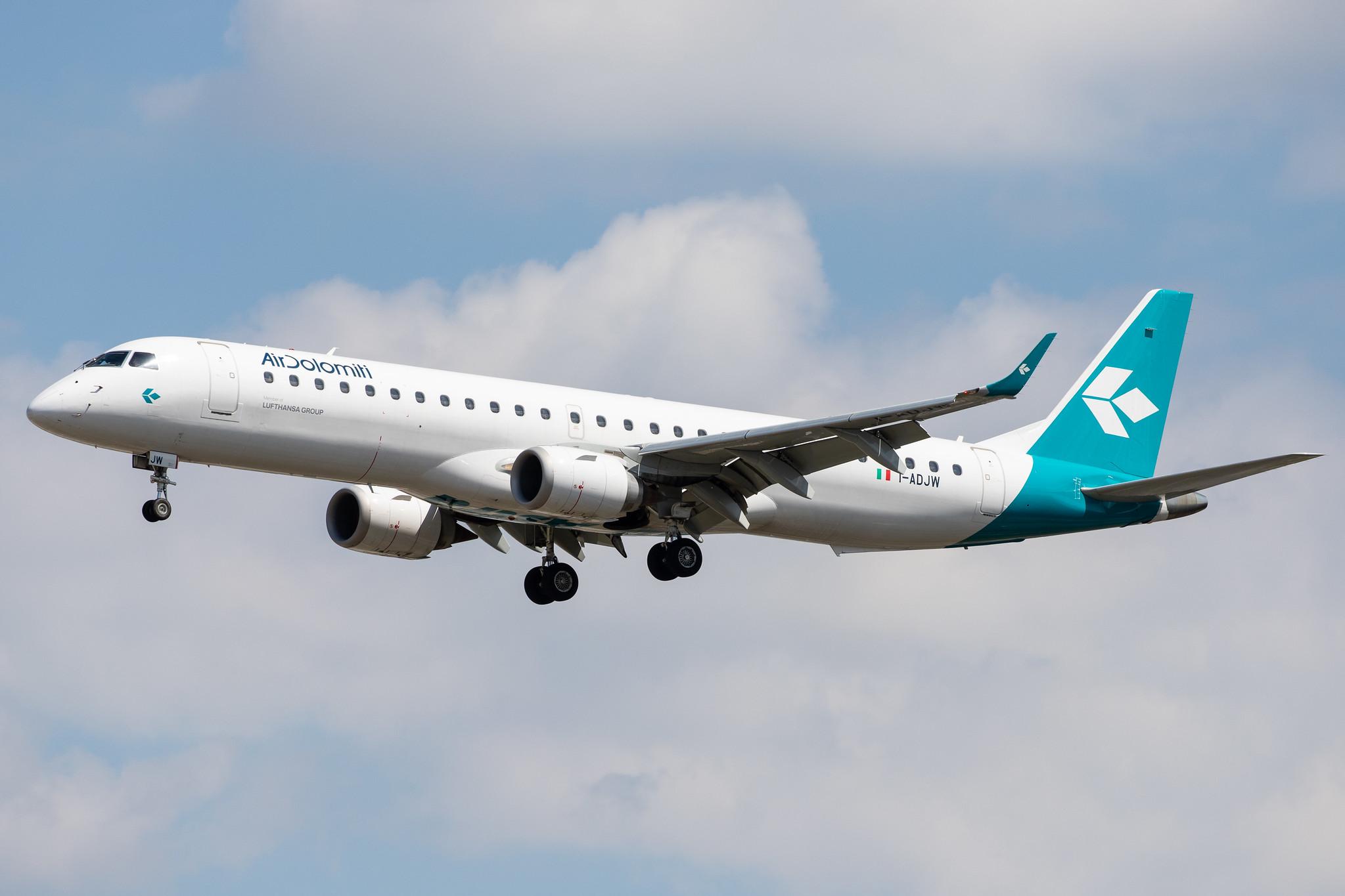 Frankfurt Airport: Air Dolomiti (EN / DLA) |  Embraer E195LR E195 | I-ADJW | MSN 19000297