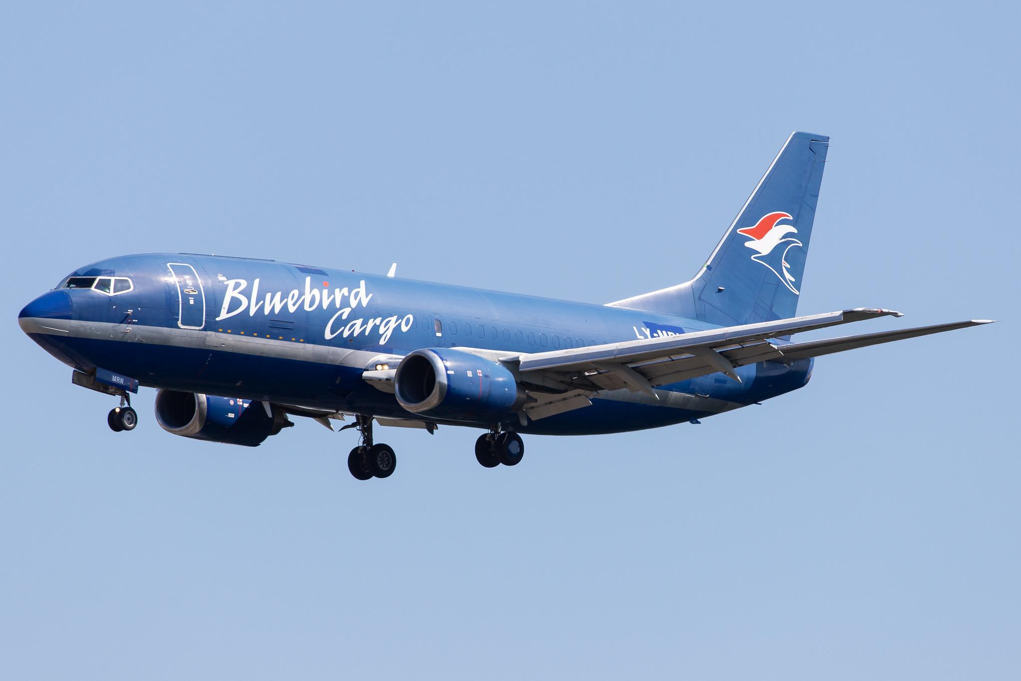 Frankfurt Airport: KlasJet |  Boeing 737-36E(BDSF) B733 | LY-MRN | MSN 25263