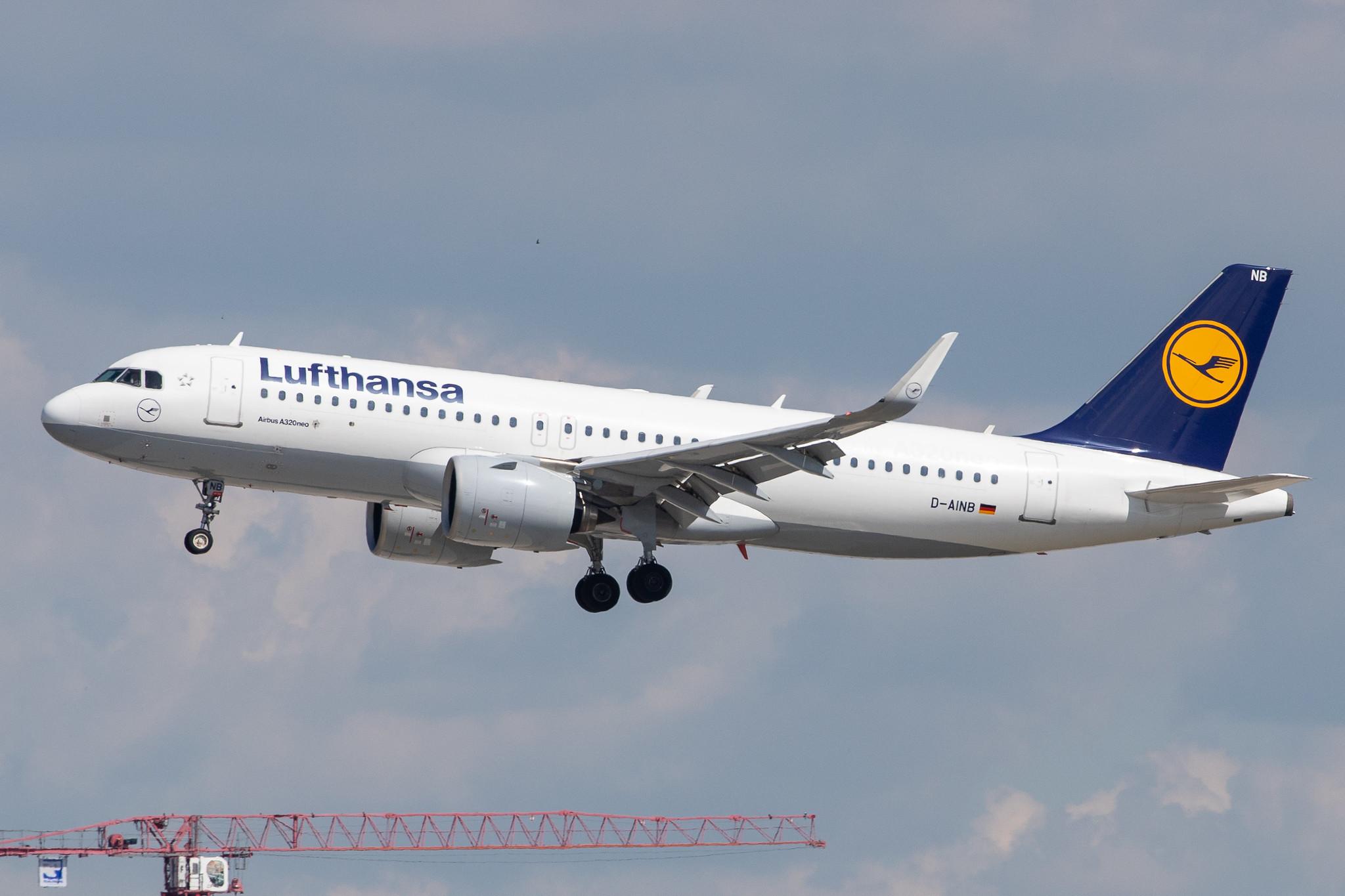 Frankfurt Airport: Lufthansa (LH / DLH) |  Airbus A320-271N A20N | D-AINB | MSN 6864