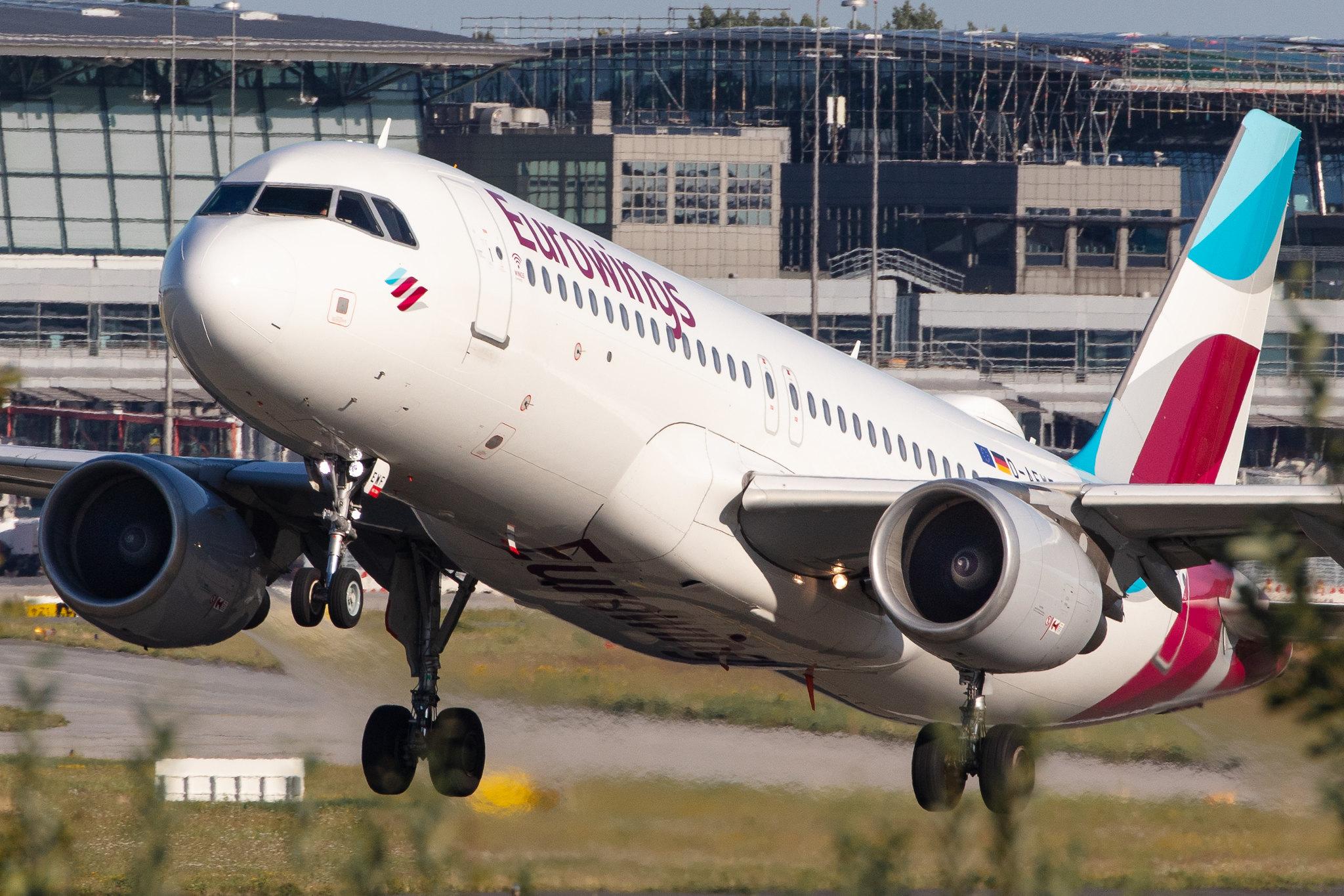 Hamburg Airport: Eurowings (EW / EWG) |  Airbus A320-214 A320 | D-AEWF | MSN 7087