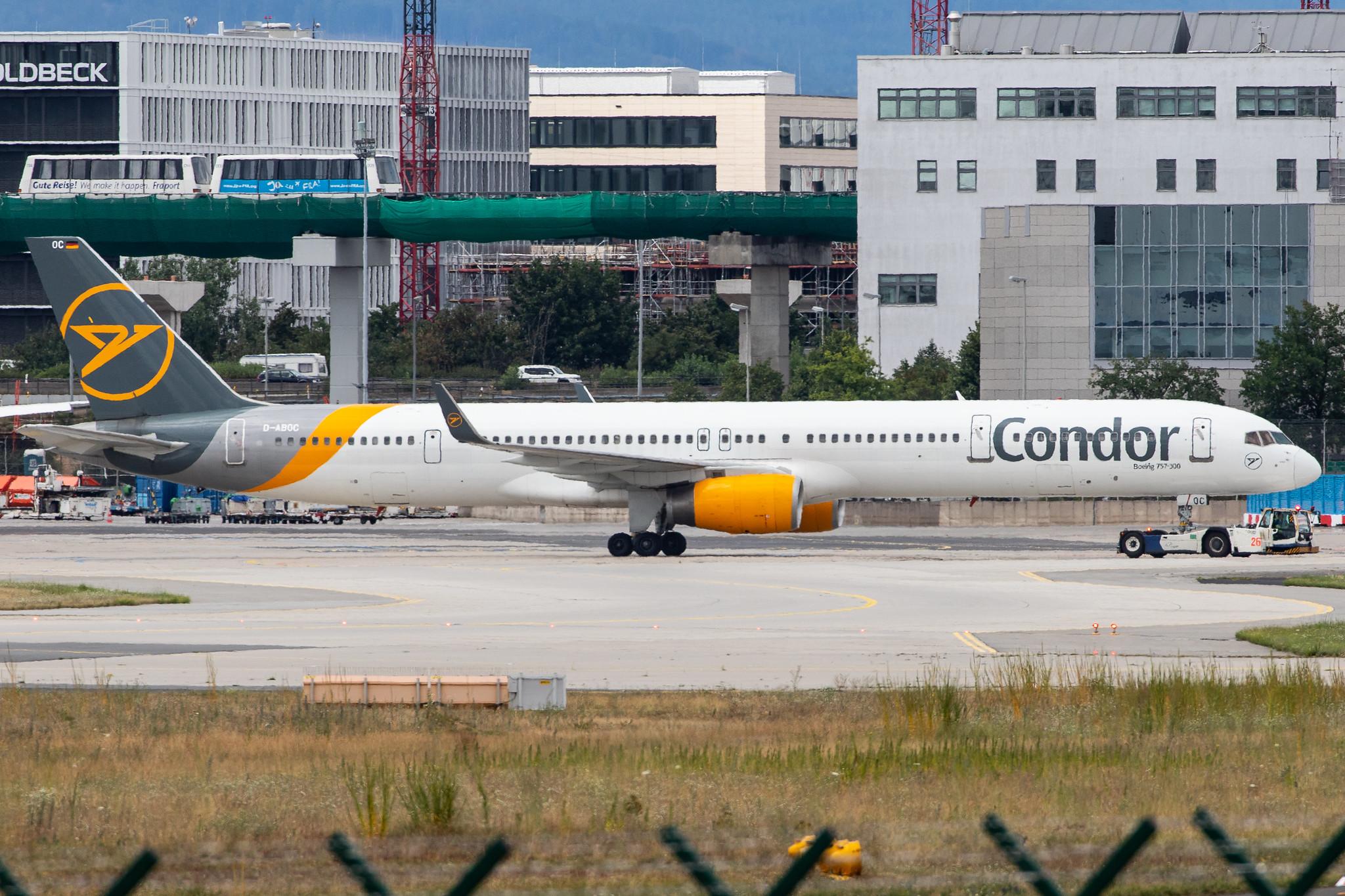 Frankfurt Airport: Condor (DE / CFG) |  Boeing 757-330 B753 | D-ABOC | MSN 29015