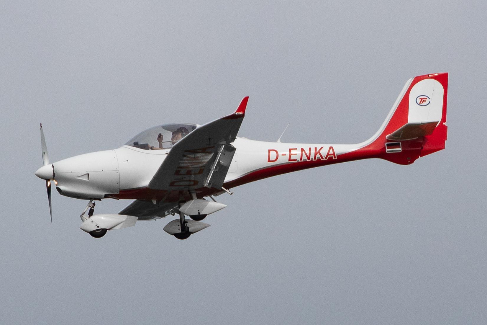 Hamburg Airport: Private owner |  Aquila A210 A210 | D-ENKA | MSN AT01-232