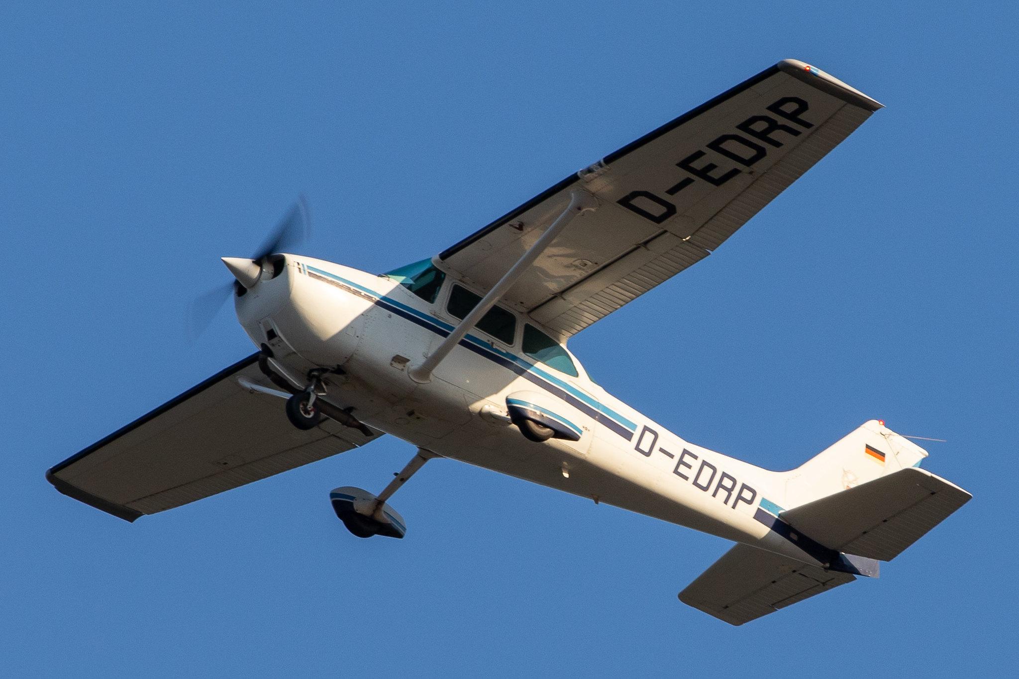 Frankfurt Airport: Private owner |  Cessna F172P Skyhawk C172 | D-EDRP | MSN F17202179