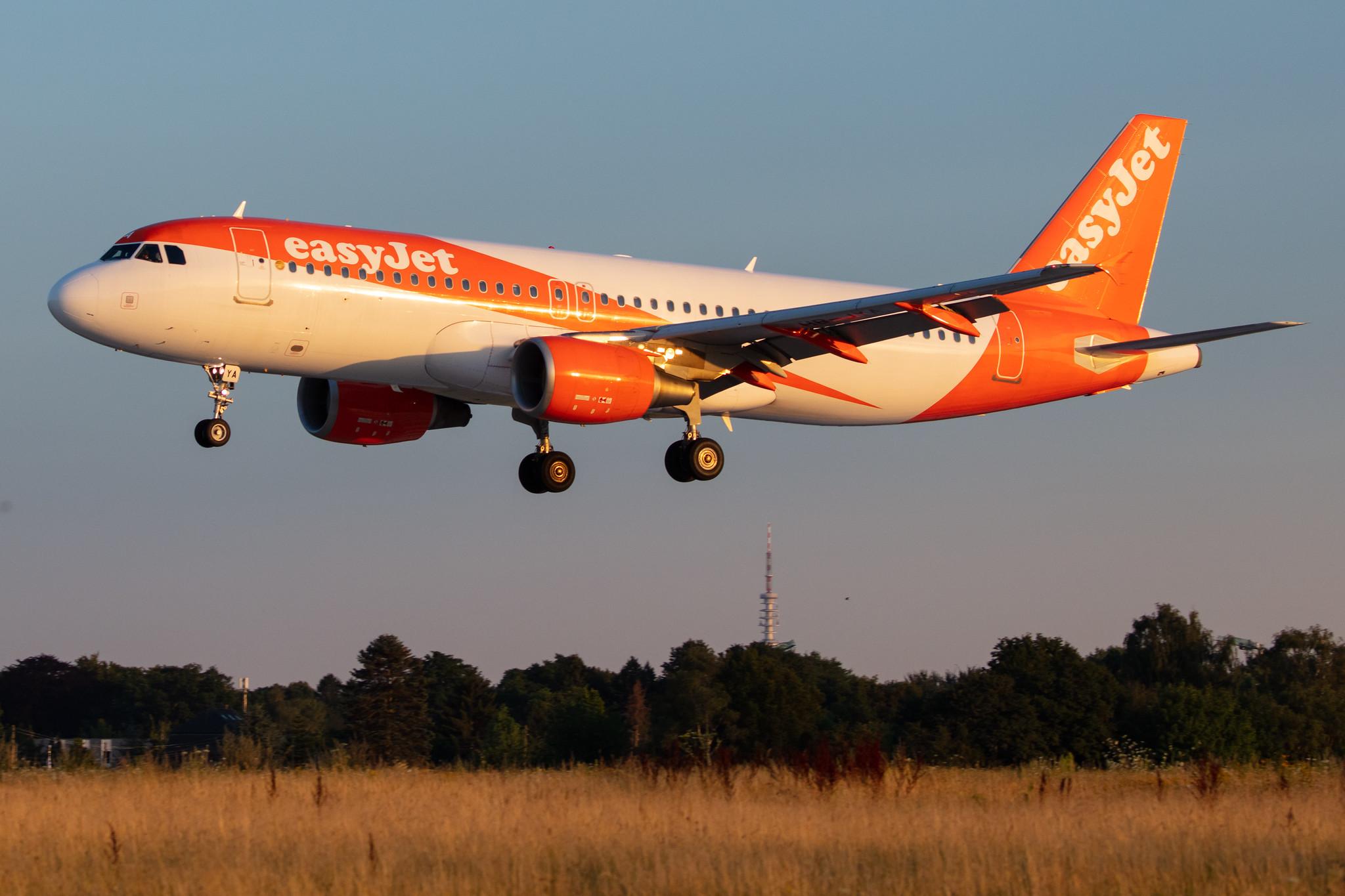 Hamburg Airport: easyJet (U2 / EZY) | Operator: easyJet Switzerland |  Airbus A320-214 A320 | HB-JYA | MSN 4250