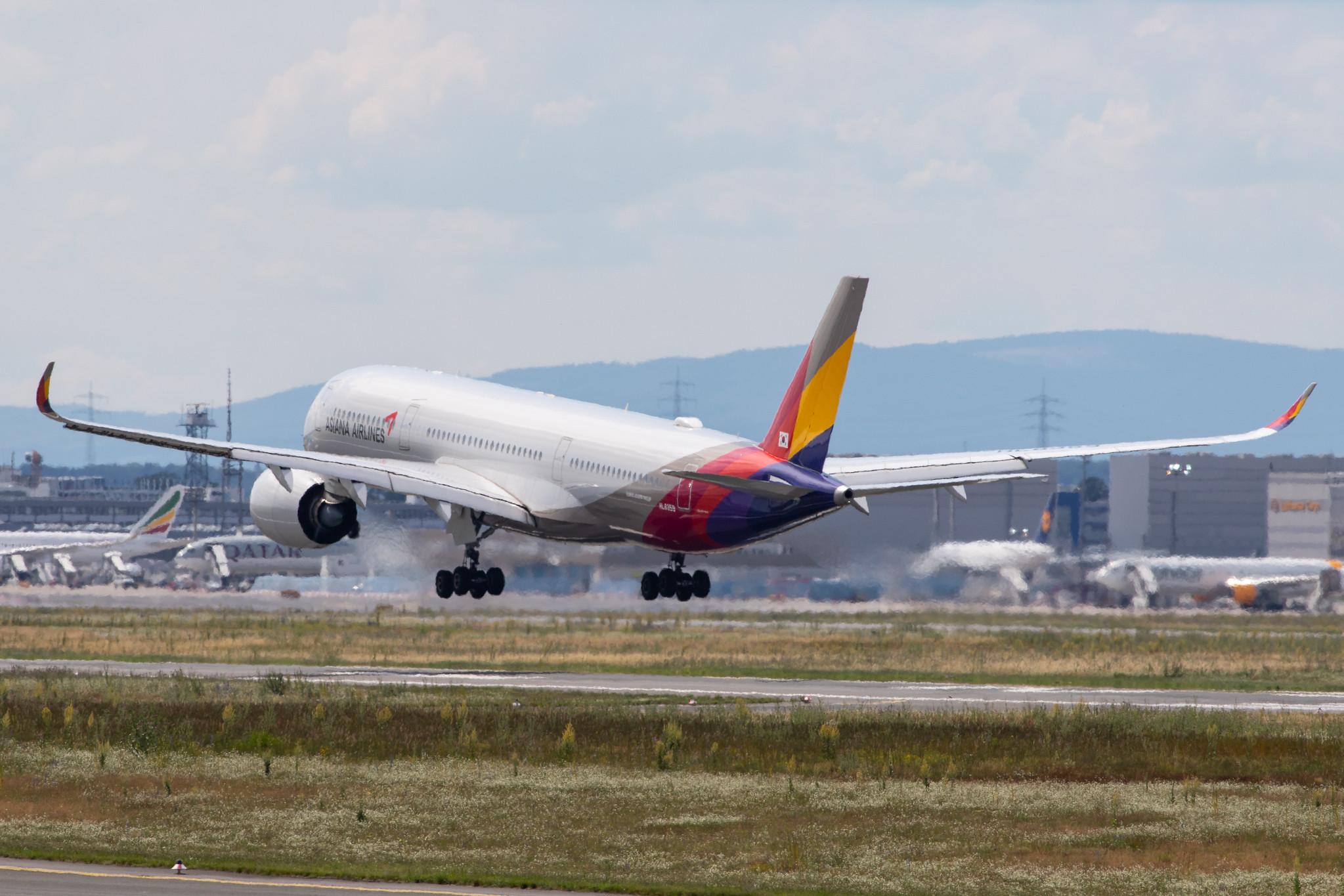 Frankfurt Airport: Asiana Airlines (OZ / AAR) |  Airbus A350-941 A359 | HL8359 | MSN 224