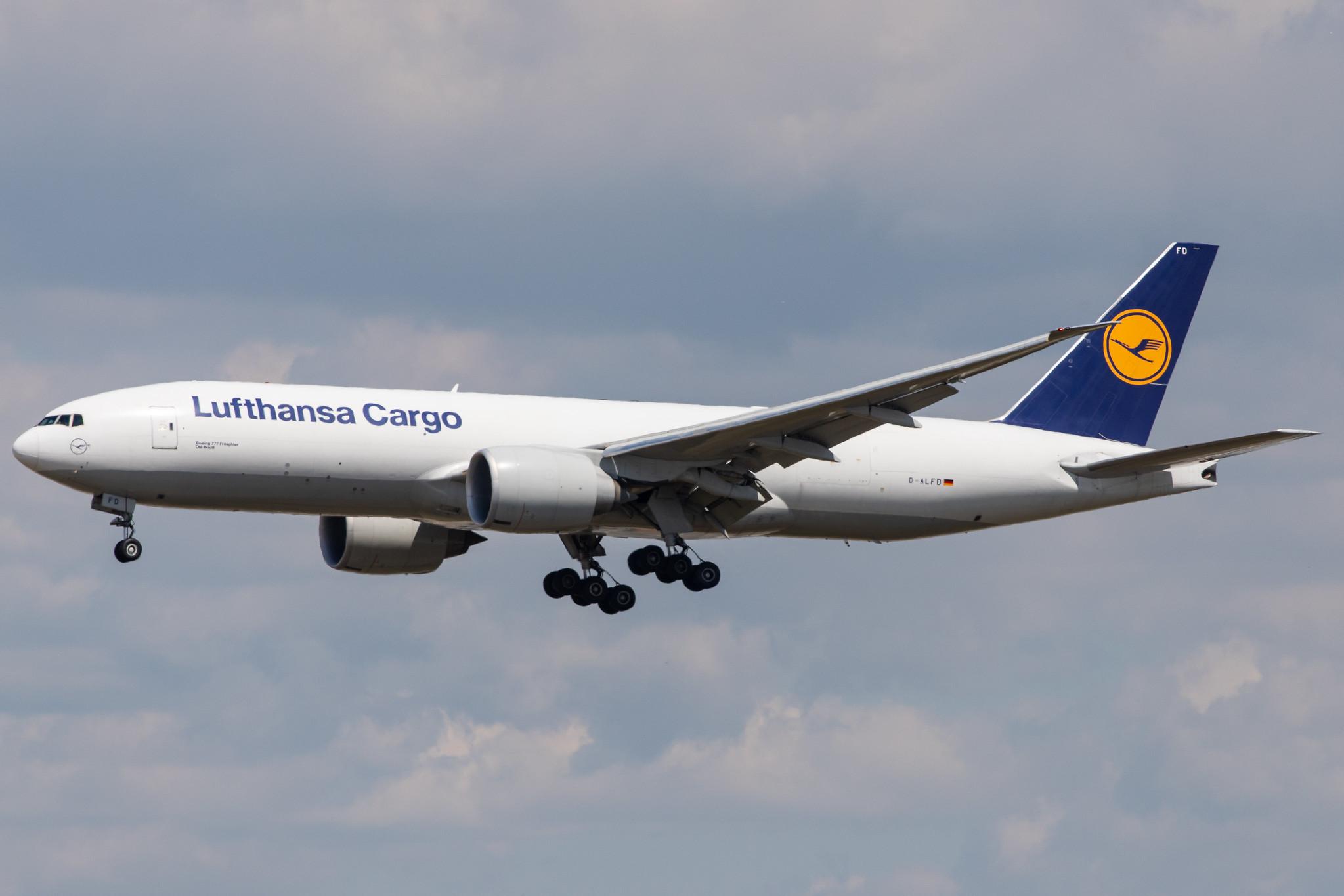 Frankfurt Airport: Lufthansa Cargo (/ GEC) |  Boeing 777-FBT B77L | D-ALFD | MSN 41677