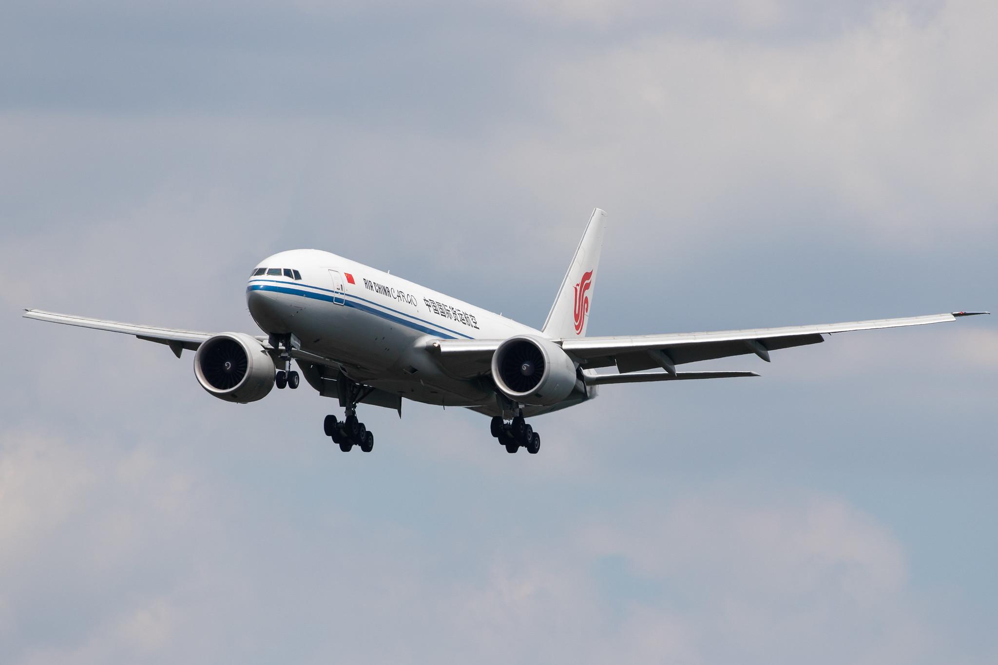Frankfurt Airport: Air China Cargo (/ CAO) |  Boeing 777-FFT B77L | B-2092 | MSN 44683