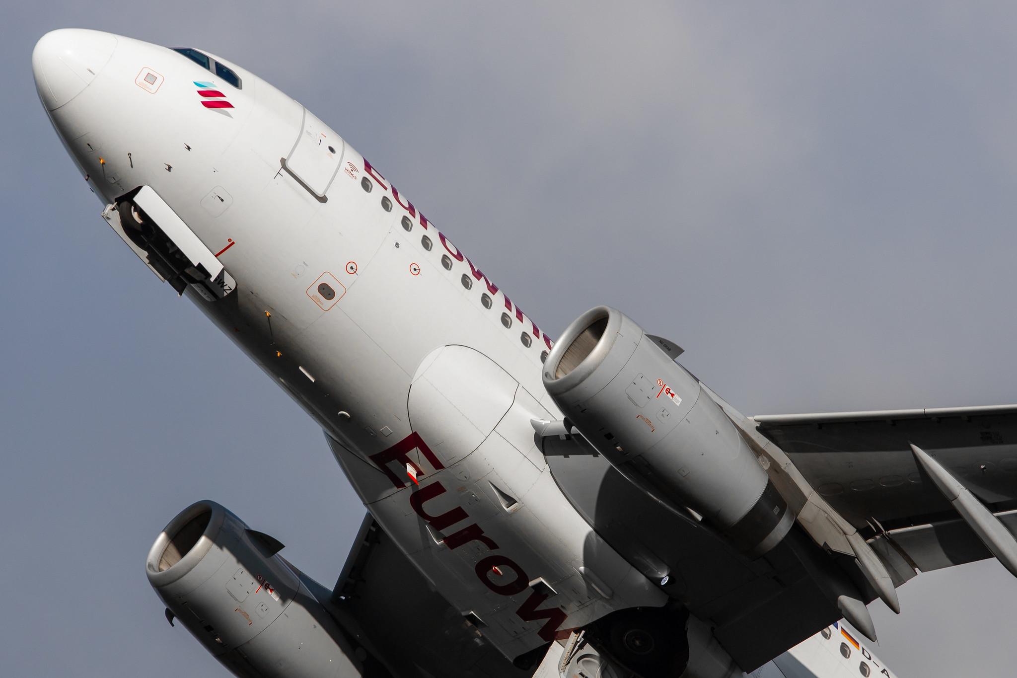 Hamburg Airport: Eurowings (EW / EWG) |  Airbus A319-132 A319 | D-AGWZ | MSN 5978