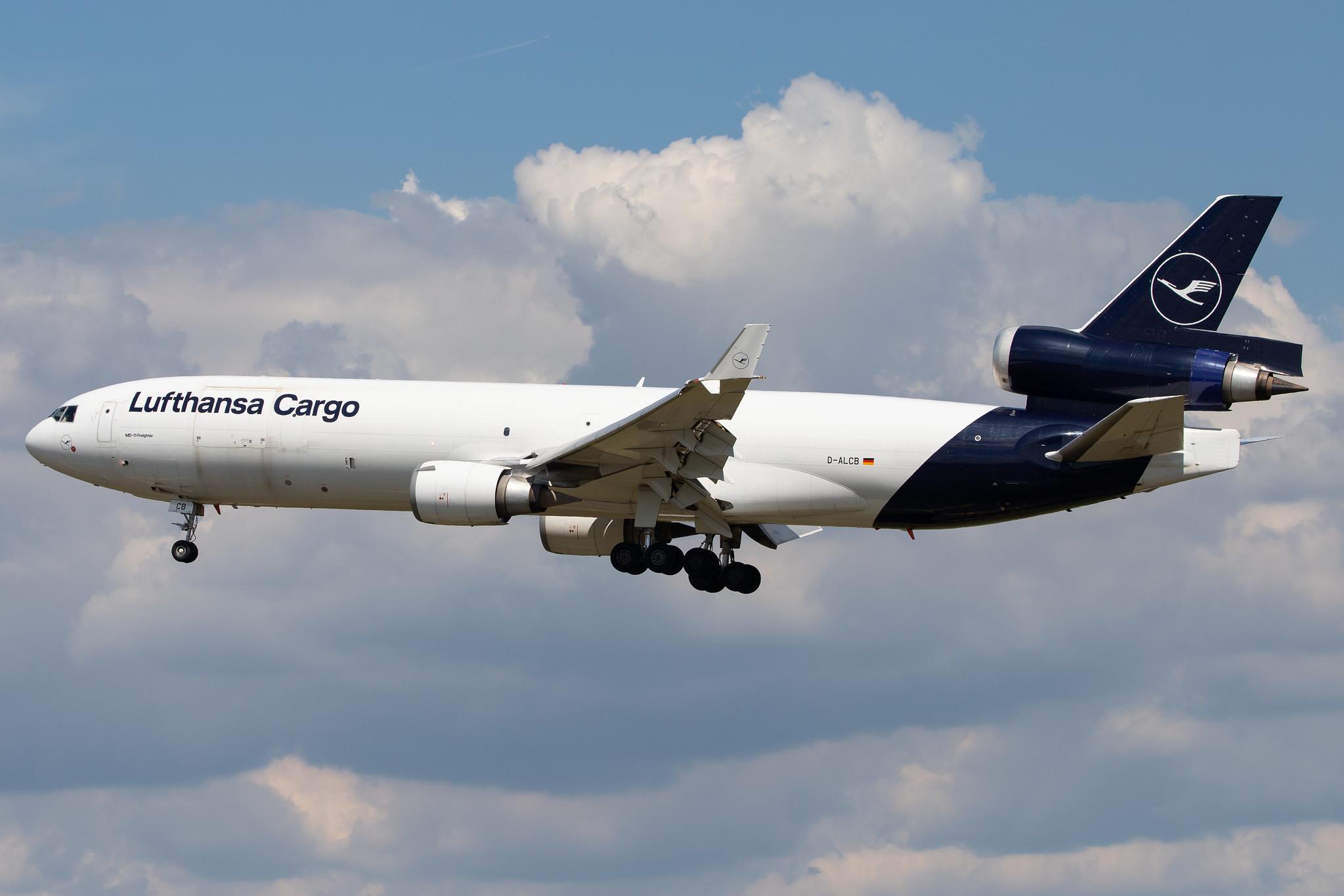 Frankfurt Airport: Lufthansa Cargo (/ GEC) |  McDonnell Douglas MD-11F MD11 | D-ALCB | MSN 48782