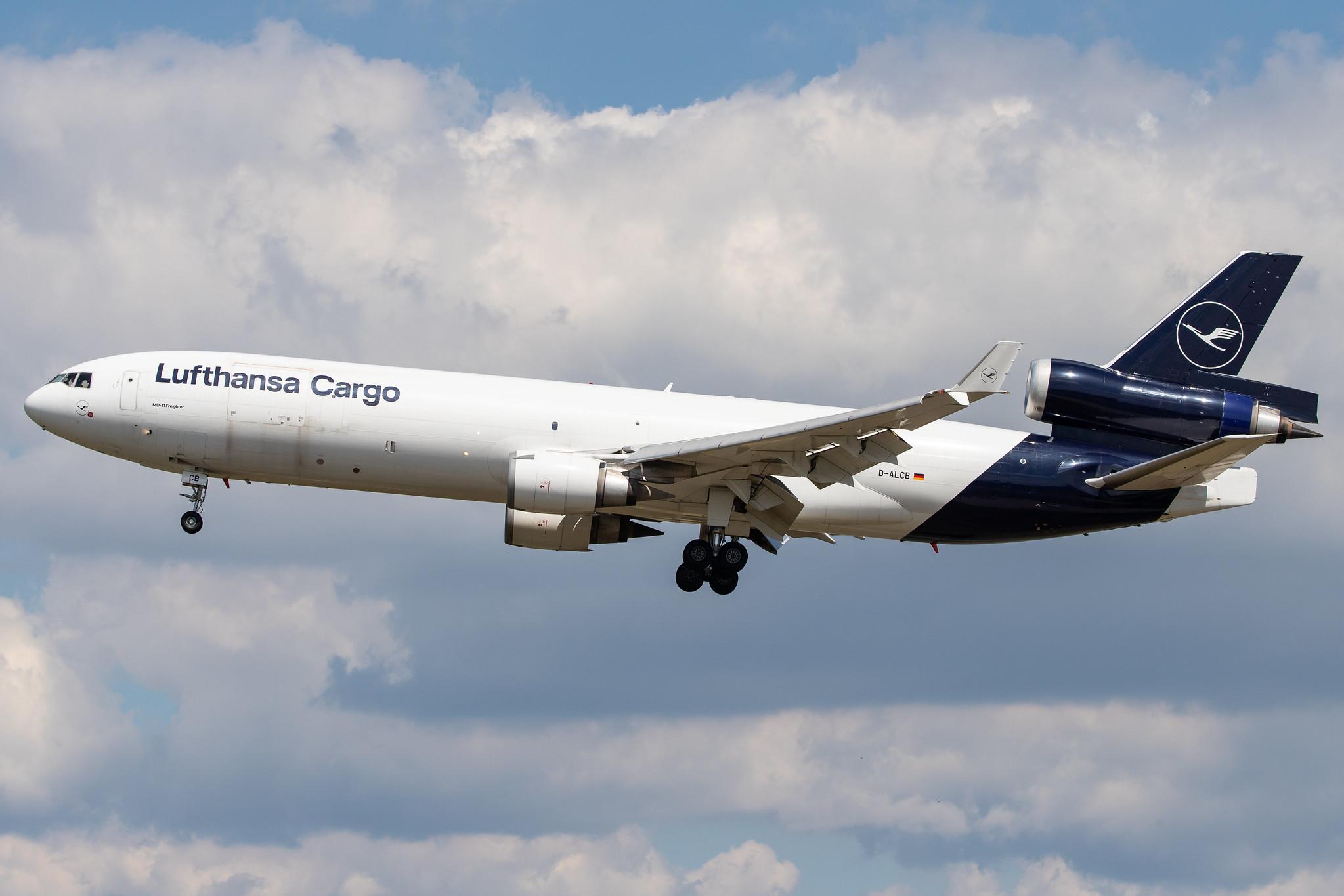 Frankfurt Airport: Lufthansa Cargo (/ GEC) |  McDonnell Douglas MD-11F MD11 | D-ALCB | MSN 48782