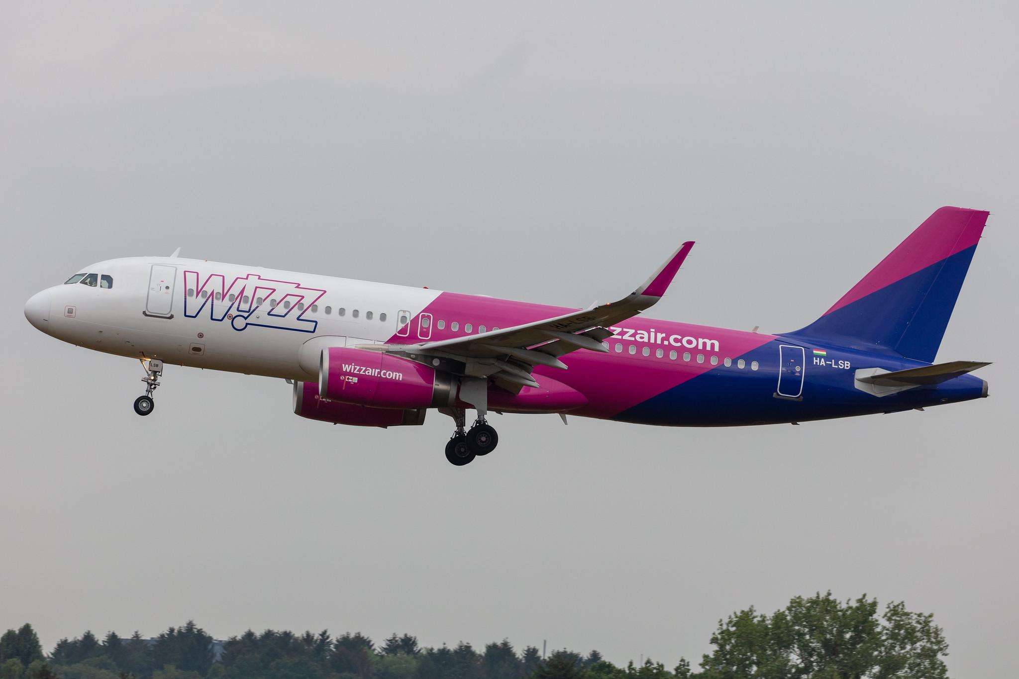 Hamburg Airport: Wizz Air (W6 / WZZ) |  Airbus A320-232 A320 | HA-LSB | MSN 8097